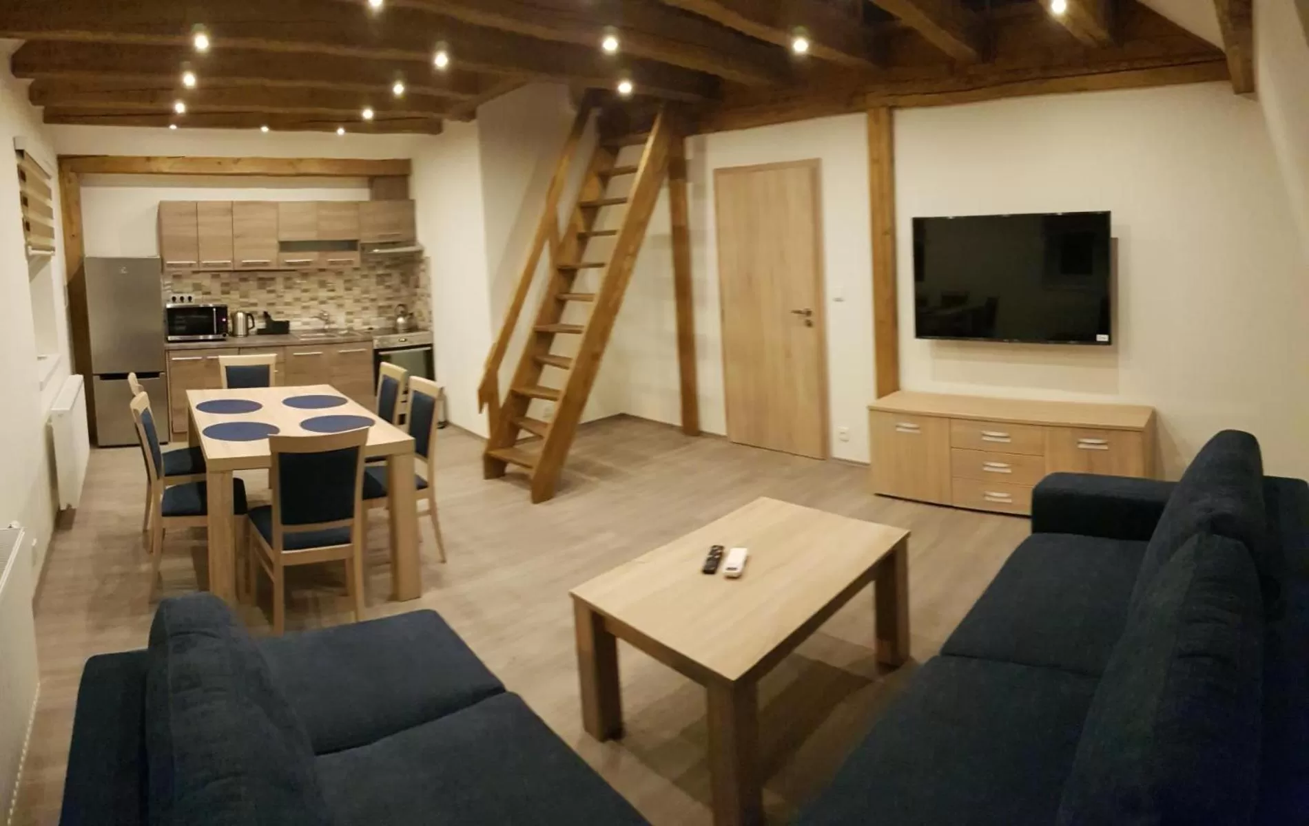 Communal lounge/ TV room in Apartmány Meandry