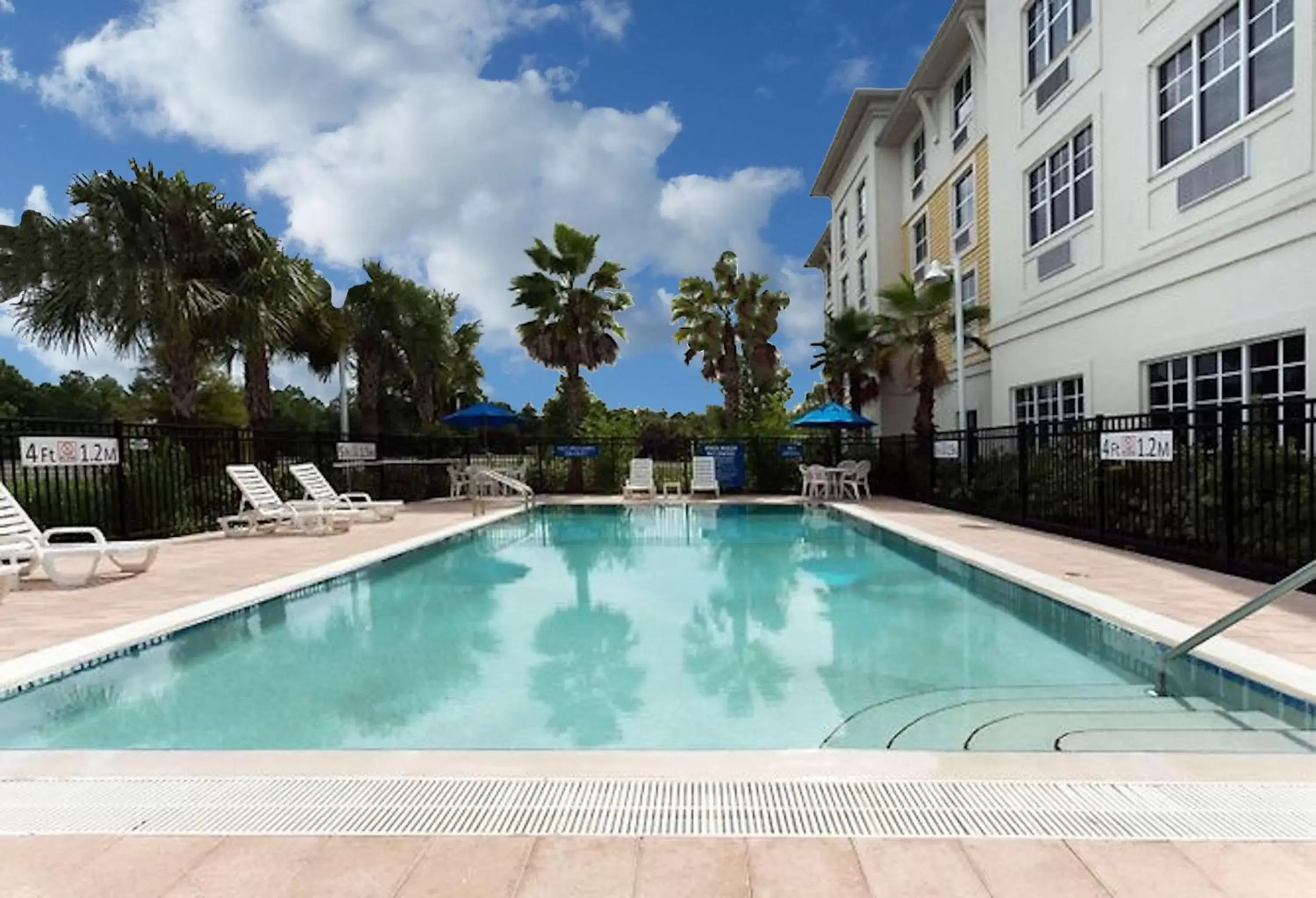 Swimming Pool in Palm Coast Hotel & Suites-I-95