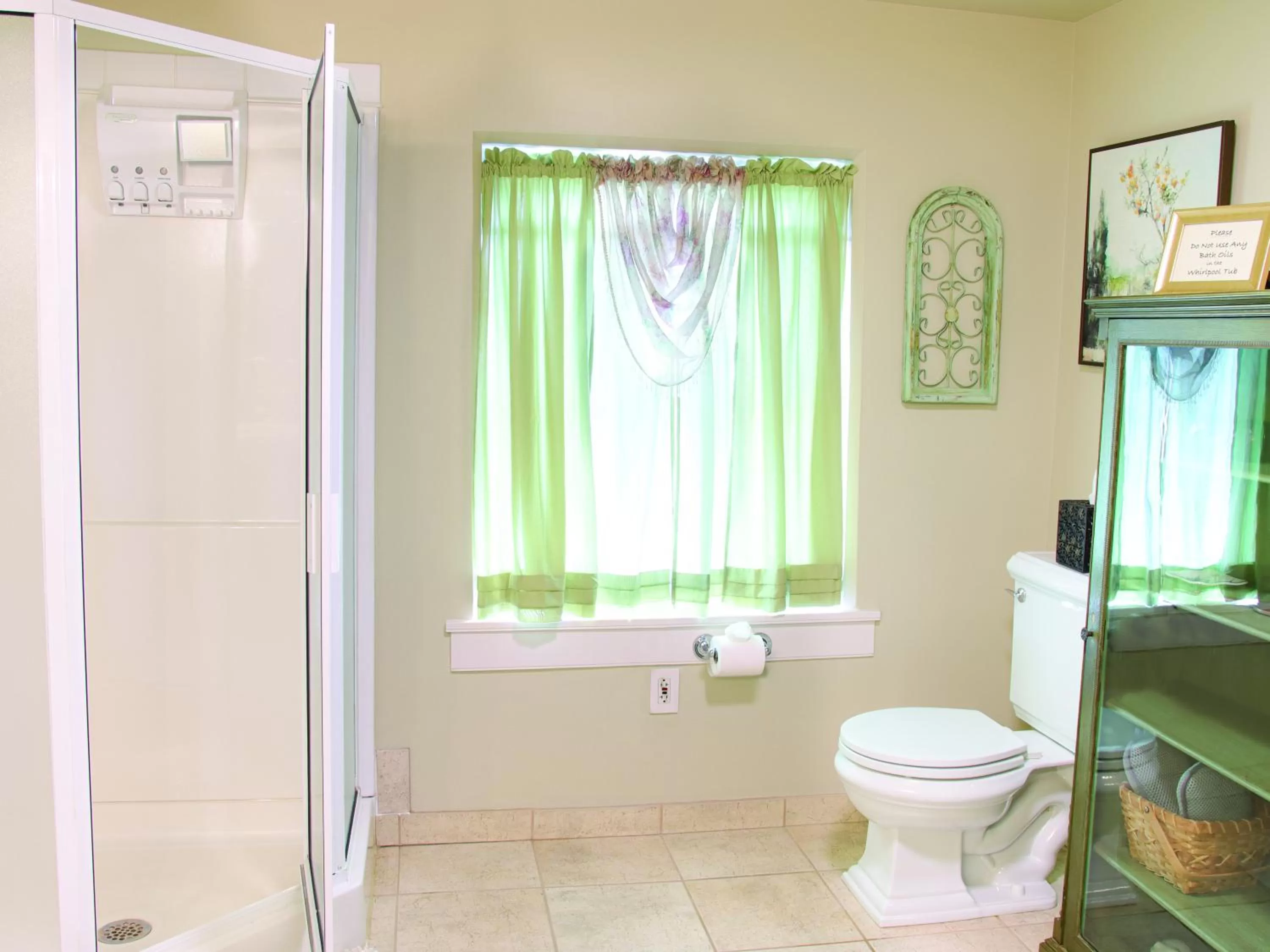 Bathroom in EJ Bowman House Bed & Breakfast