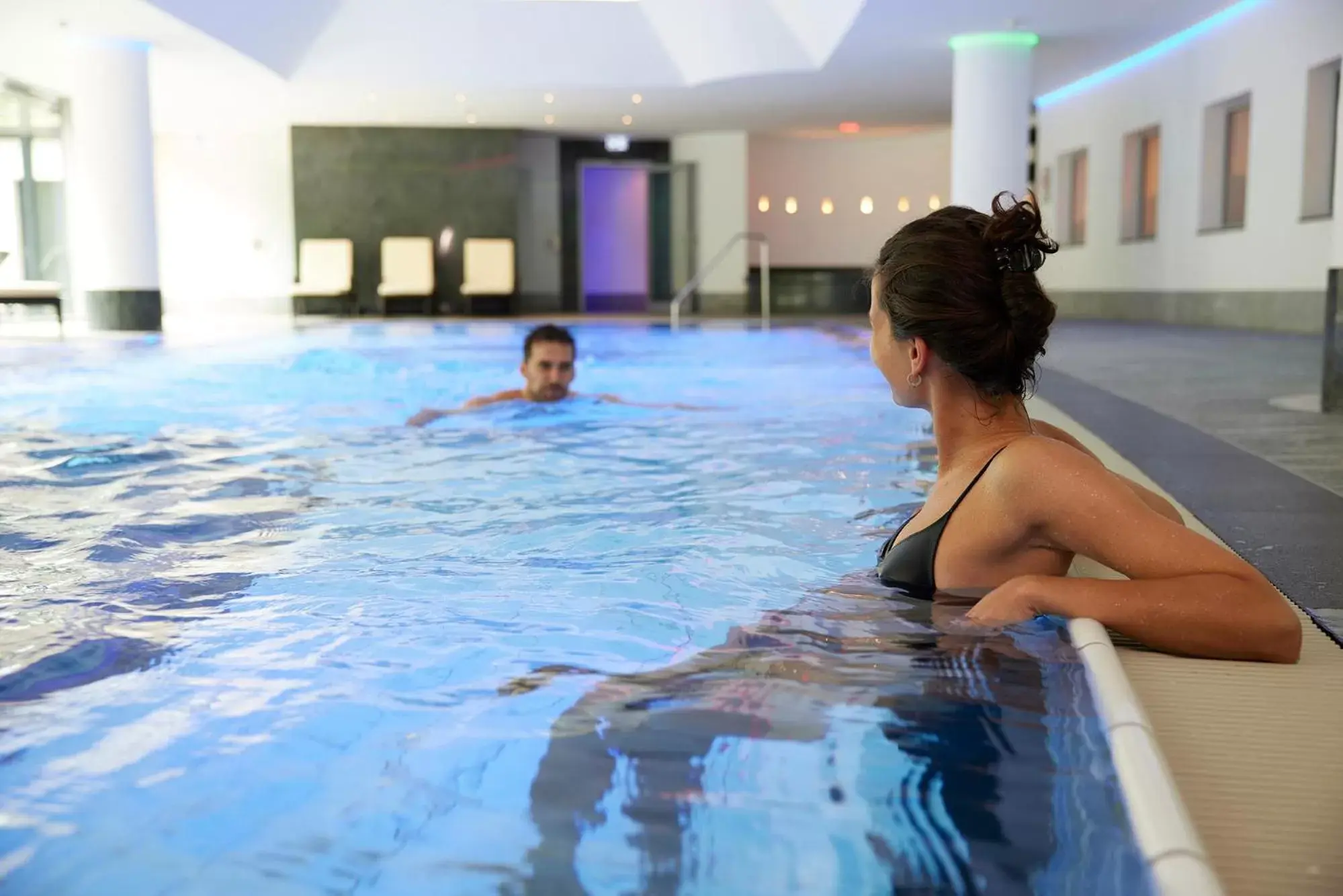 Swimming pool, Guests in Sauerland Stern Hotel