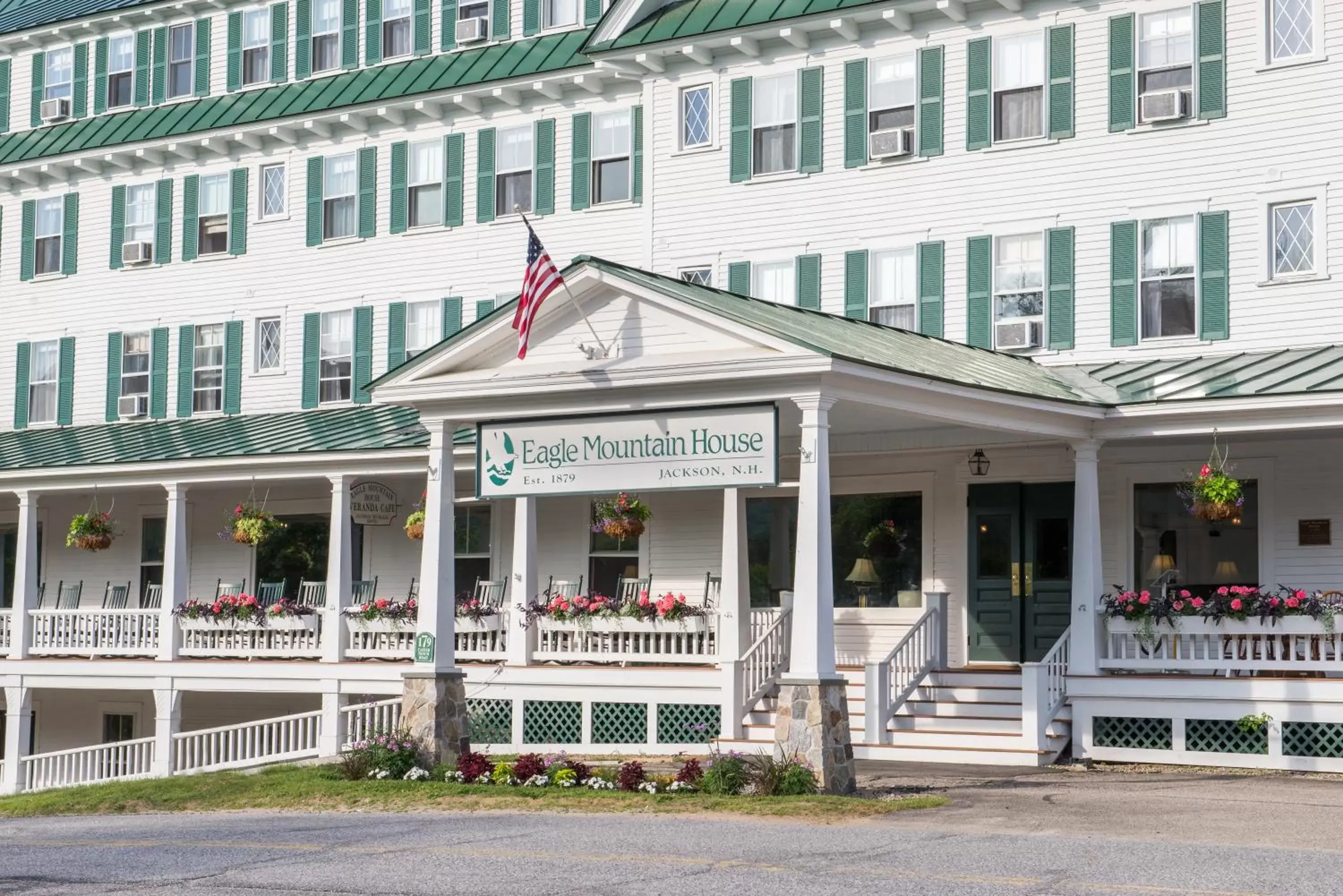 Property Building in Eagle Mountain House and Golf Club