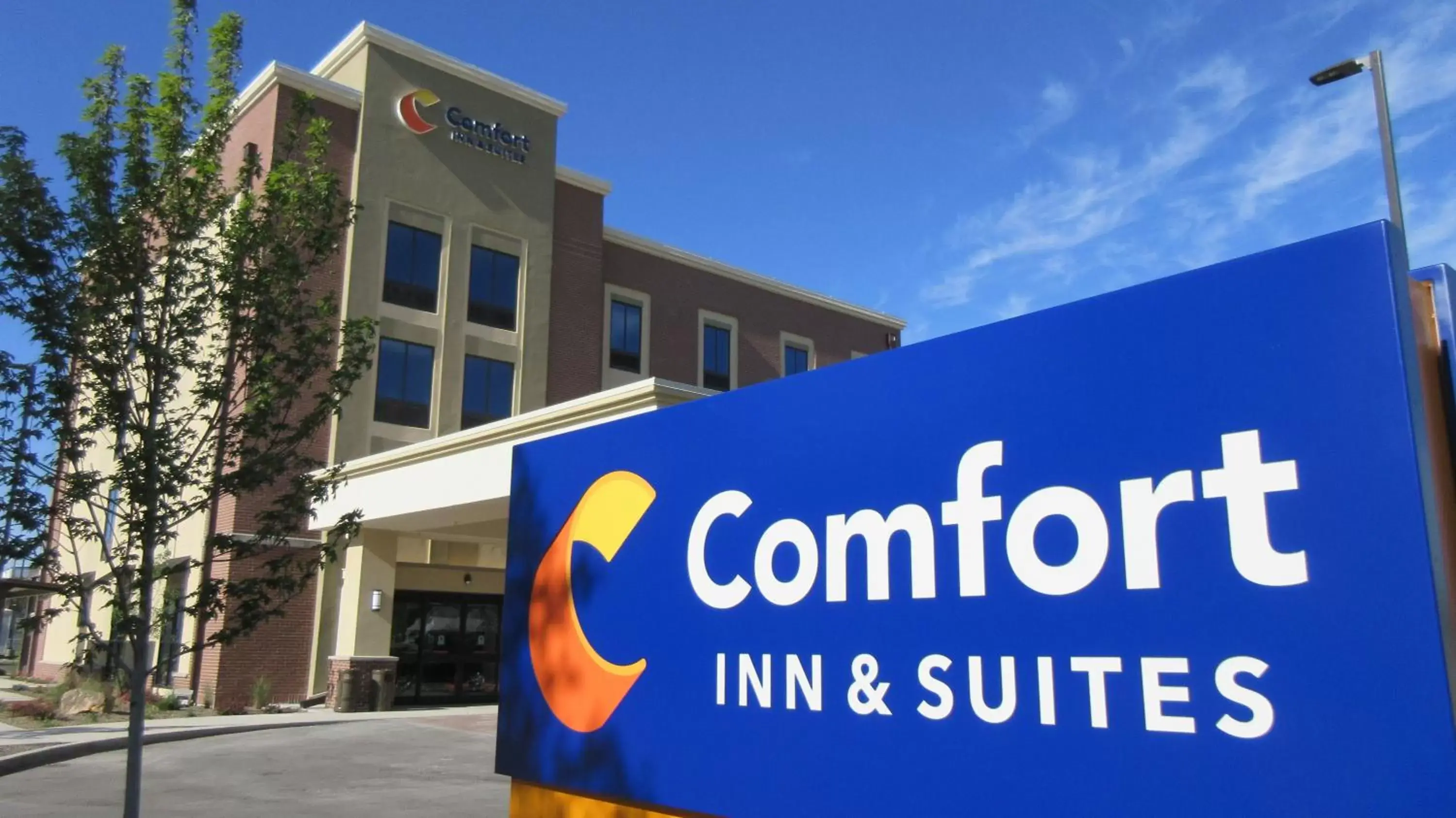 Facade/entrance in Comfort Inn & Suites Boise Airport