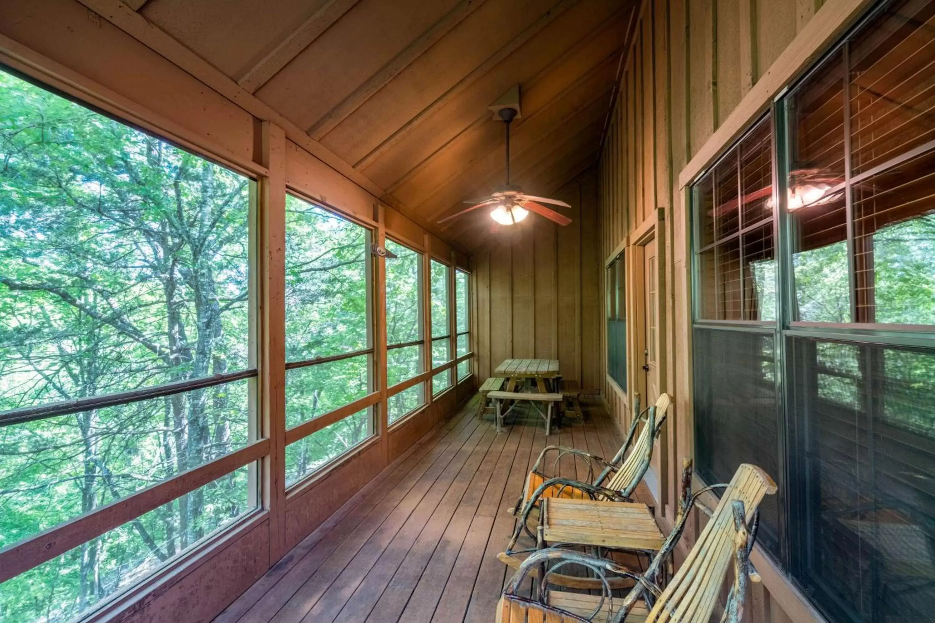 Photo of the whole room, Balcony/Terrace in Cabins at Green Mountain, Trademark Collection by Wyndham