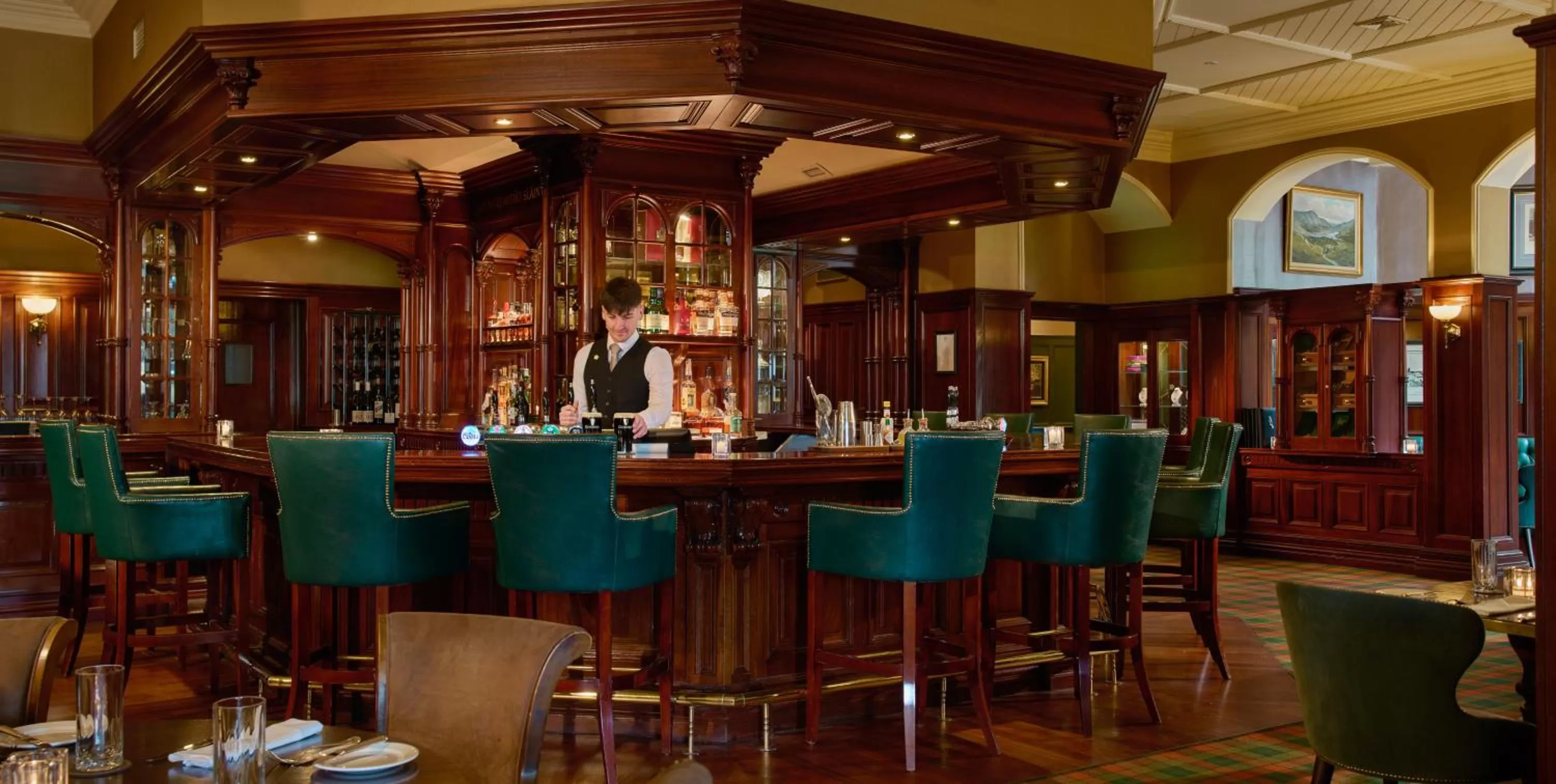 Lounge or bar in The Killarney Park