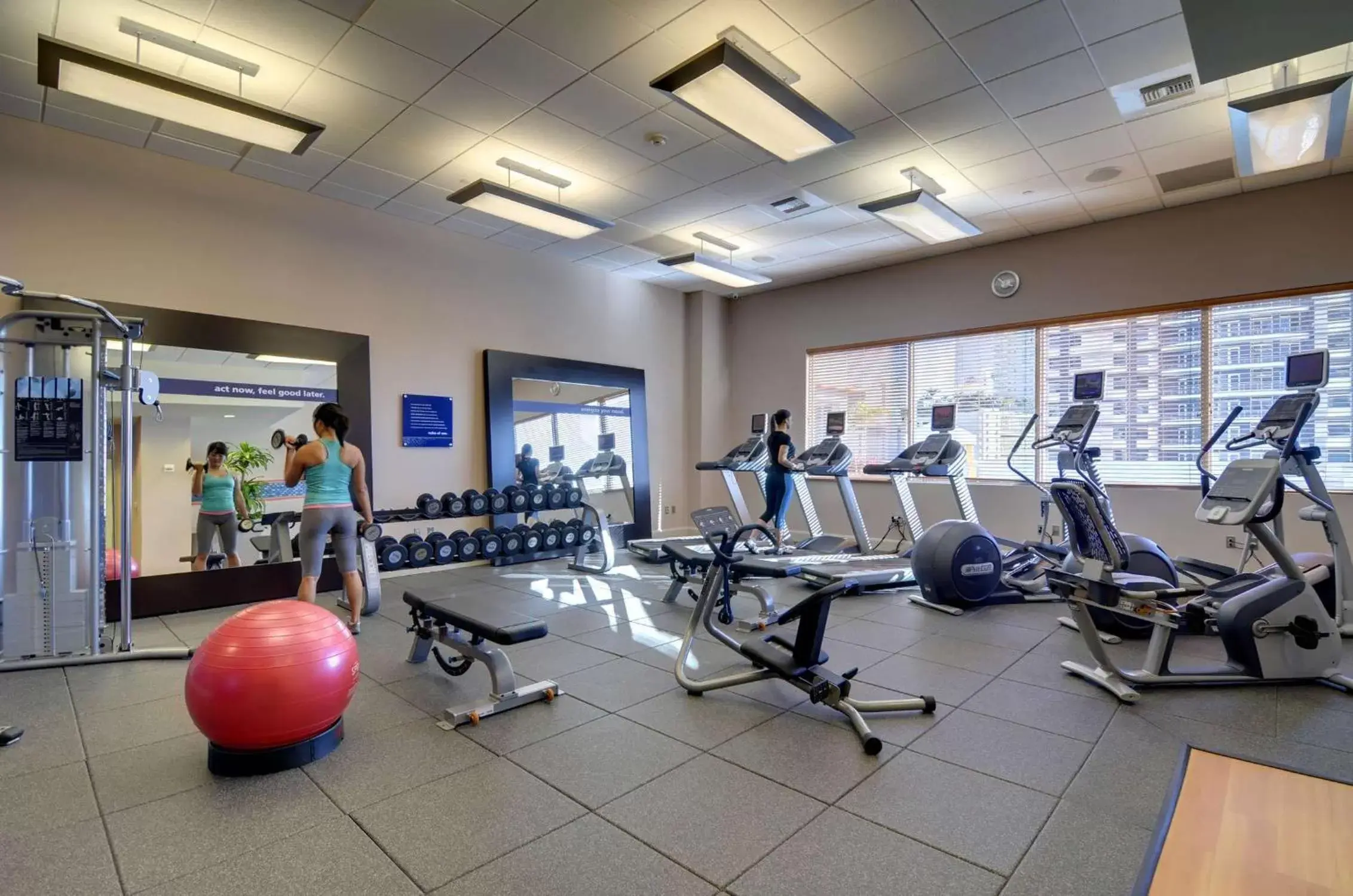 Fitness centre/facilities, Fitness Center/Facilities in Hampton Inn & Suites by Hilton Miami Downtown/Brickell