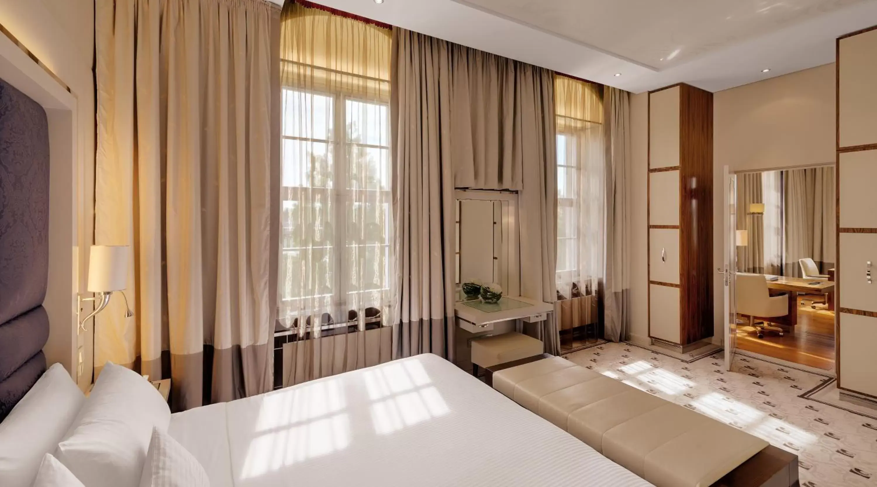 Bed in Bilderberg Bellevue Hotel Dresden Bed in Bilderberg Bellevue Hotel Dresden