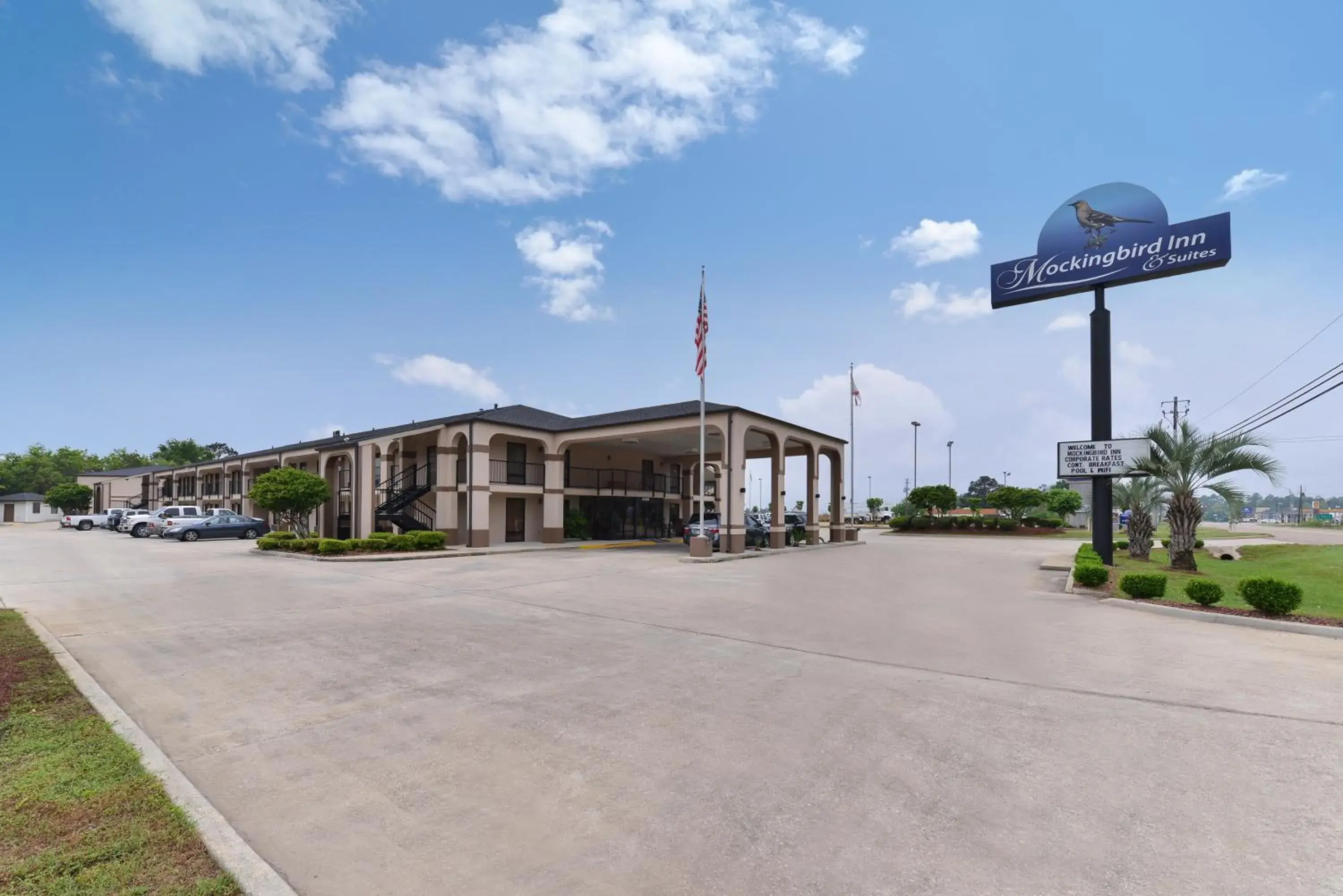 Bird's eye view in Mockingbird Inn & Suites Bird's eye view in Mockingbird Inn & Suites