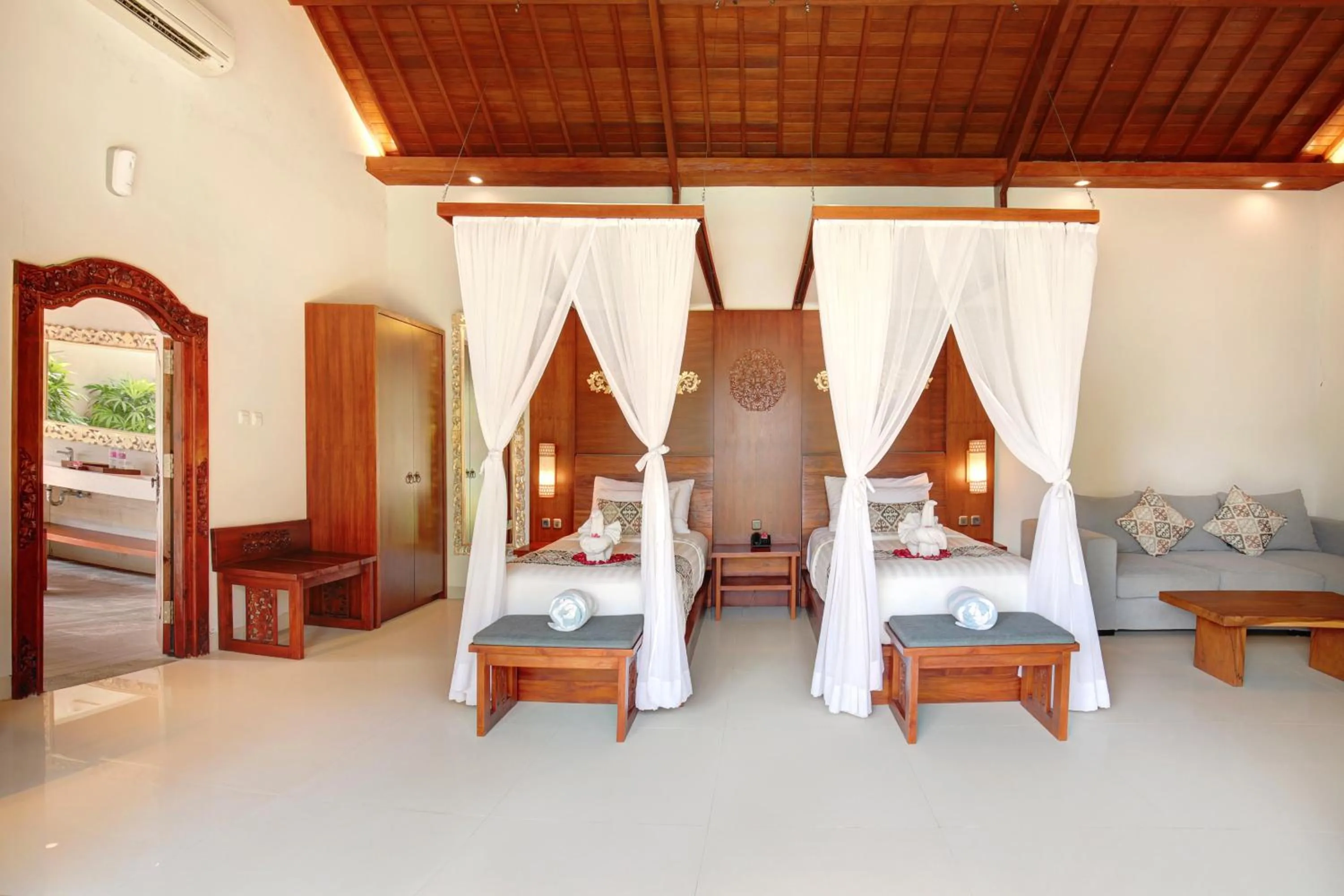 Photo of the whole room, Bed in Lumbini Luxury Villas and Spa