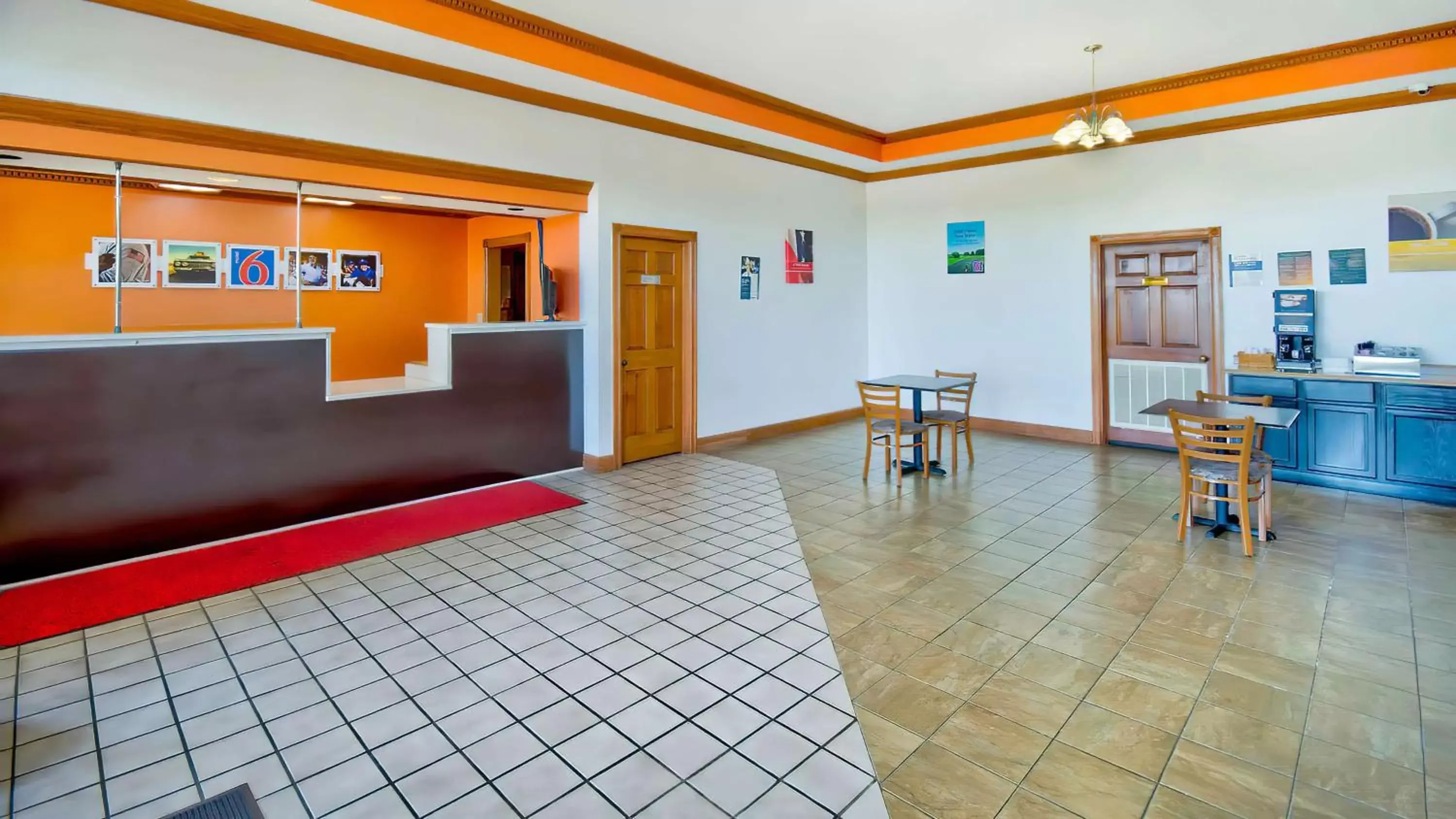 Lobby or reception in Motel 6-Grand Rivers, KY