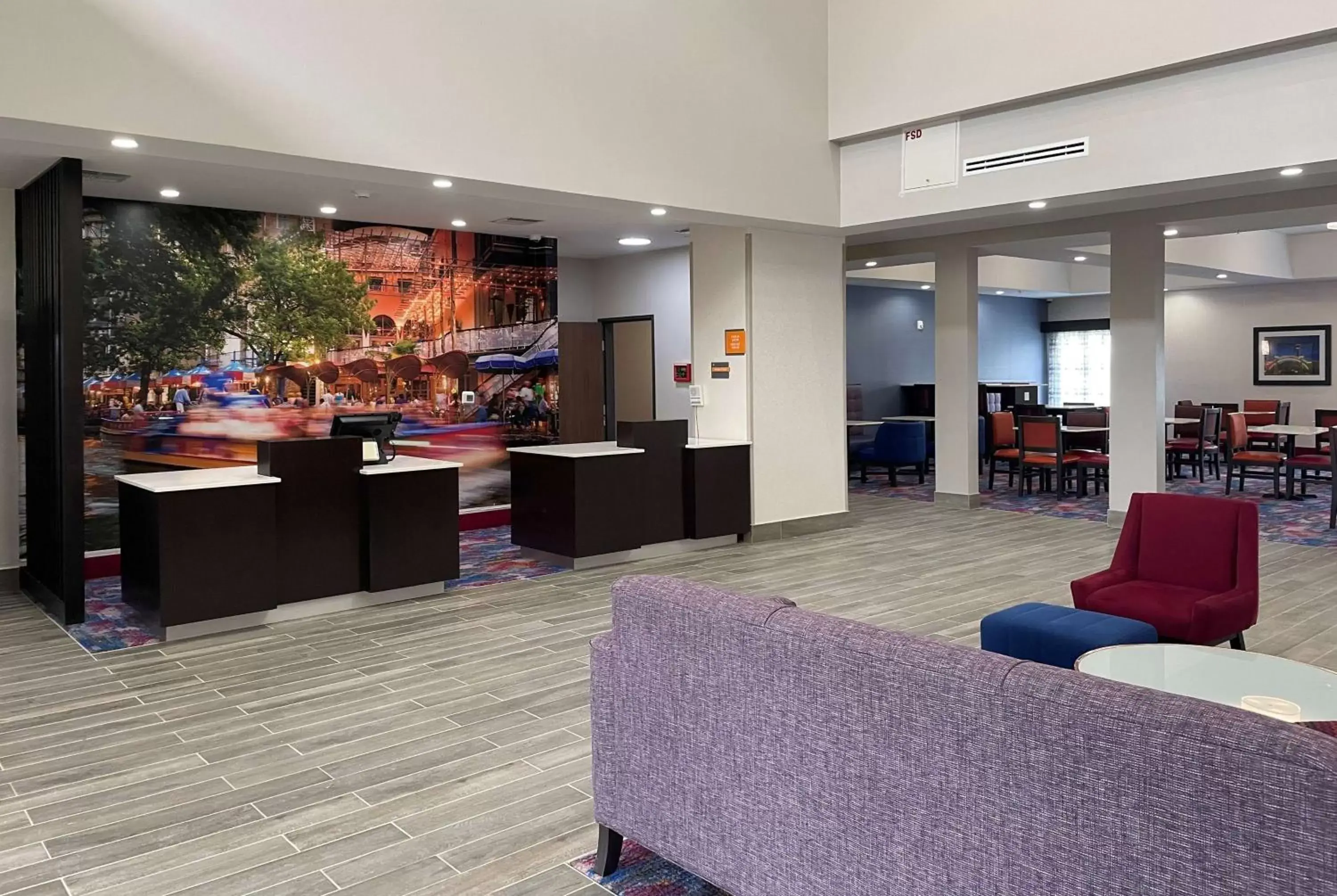 Lobby or reception in La Quinta Inn and Suites by Wyndham - Schertz Lobby or reception in La Quinta Inn and Suites by Wyndham - Schertz