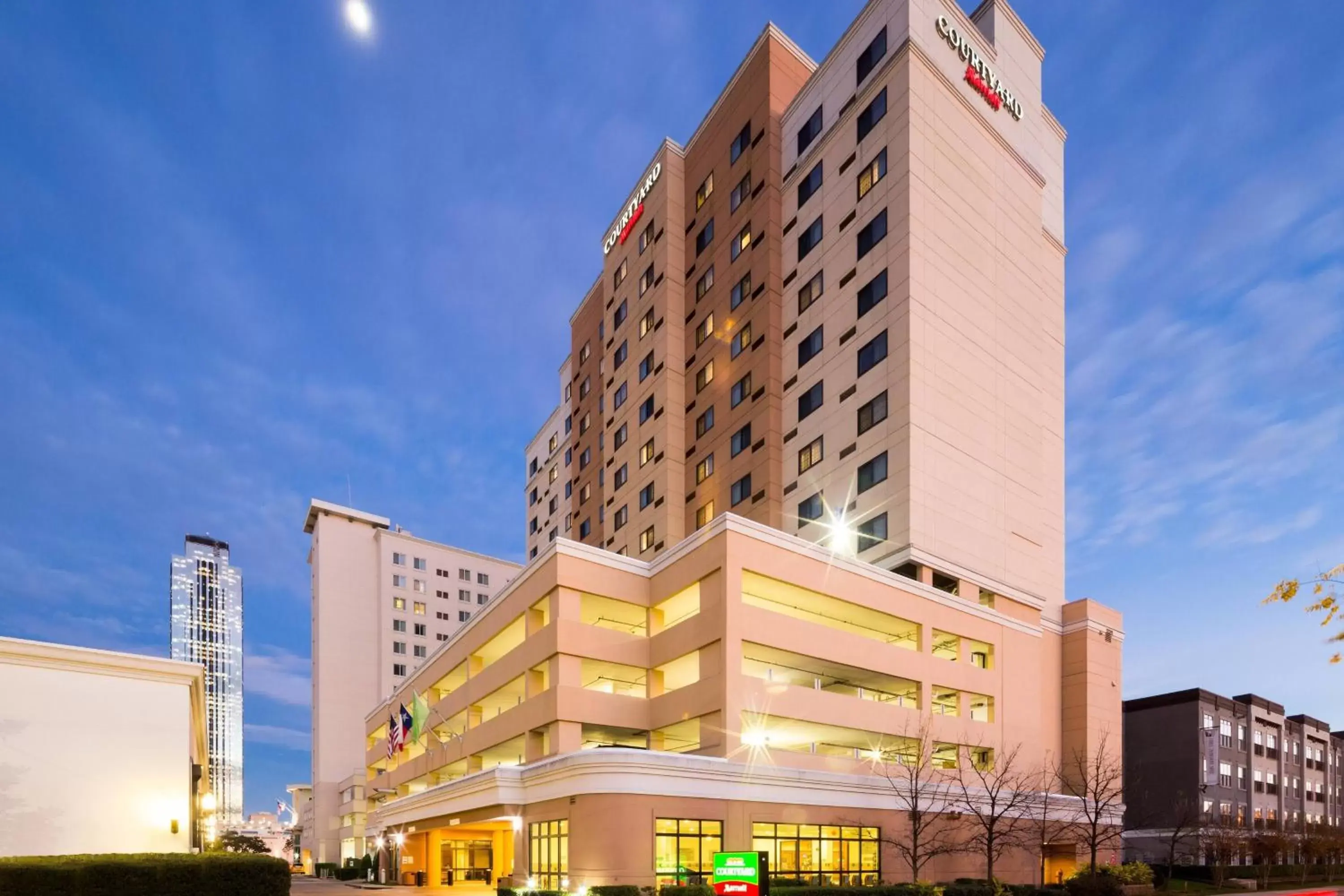 Property Building in Courtyard by Marriott Houston Galleria