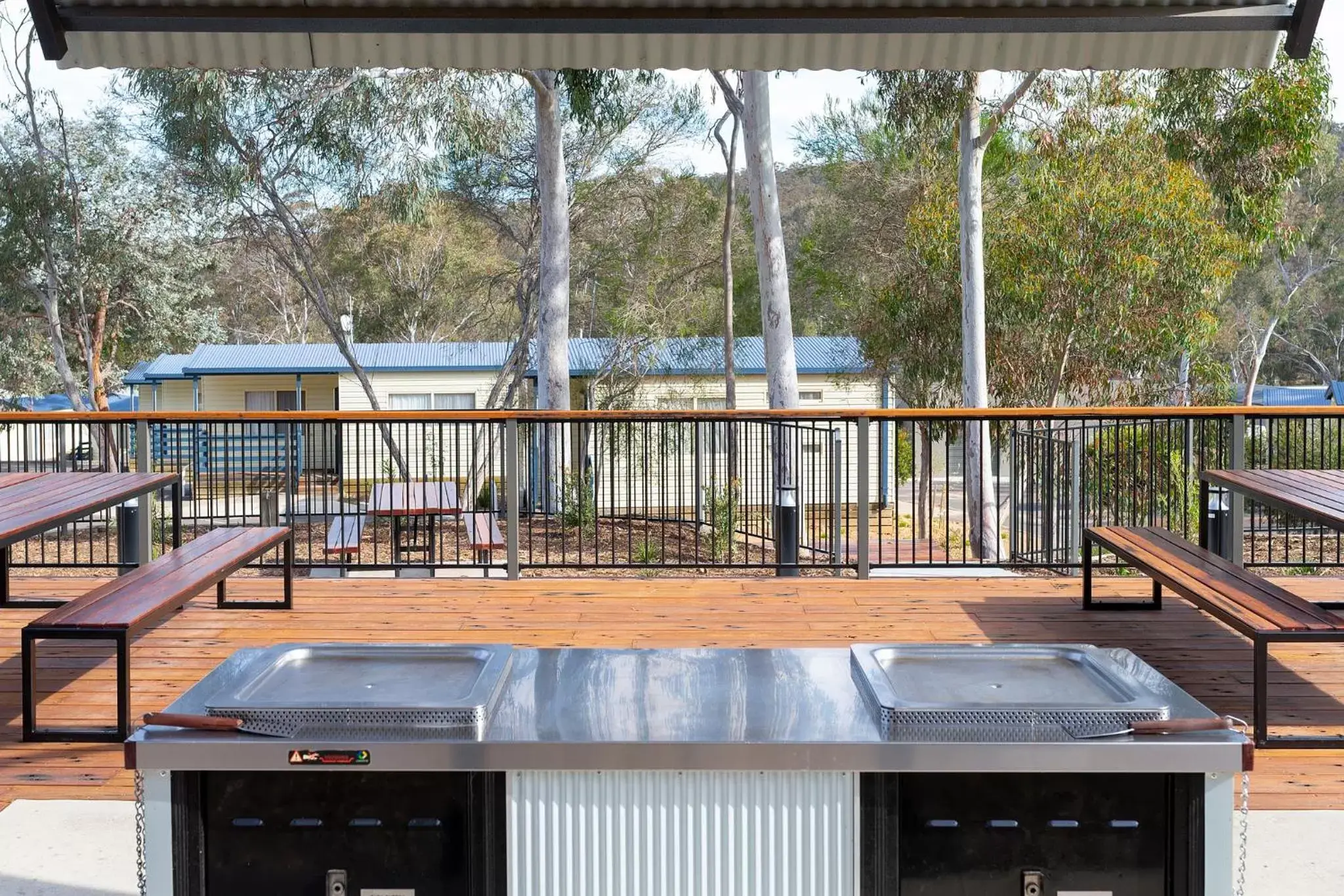 Communal kitchen in Alivio Tourist Park Canberra