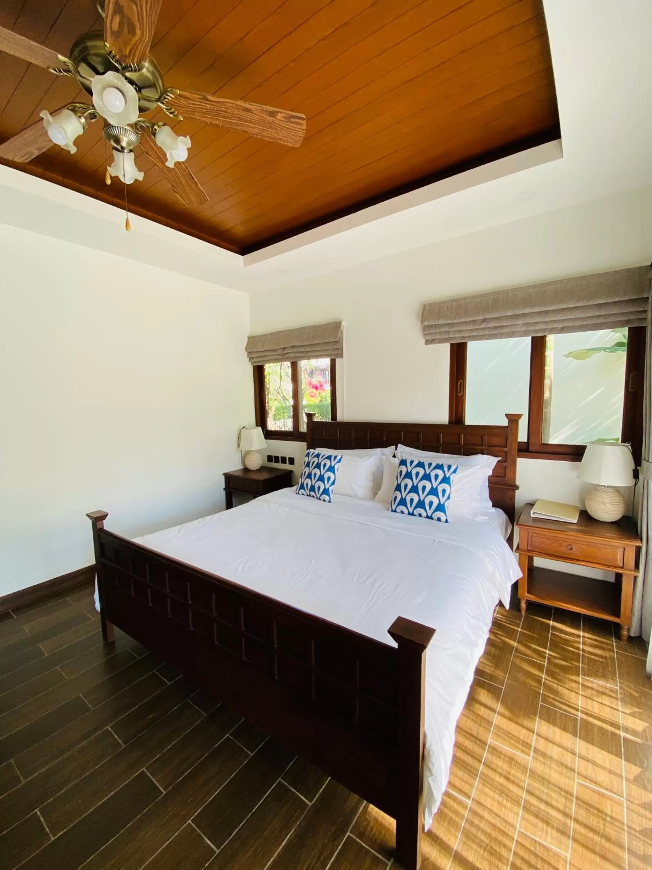 Photo of the whole room, Bed in Lanna Deer Resort Chiang Mai
