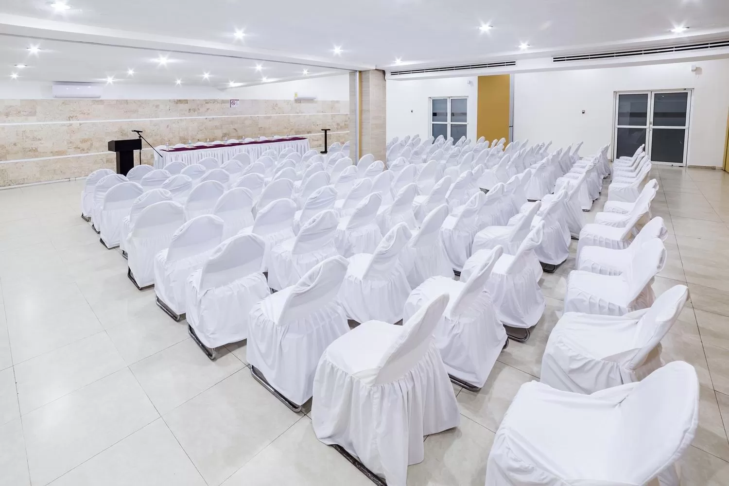 Banquet/Function facilities in Hotel Maria del Carmen
