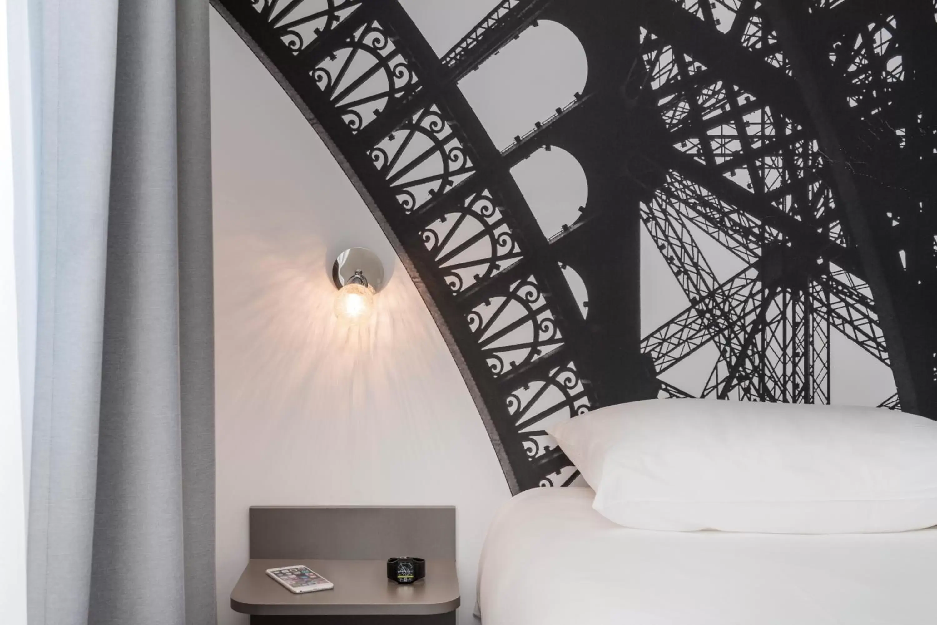 Decorative detail, Bed in ibis Styles Paris Eiffel Cambronne