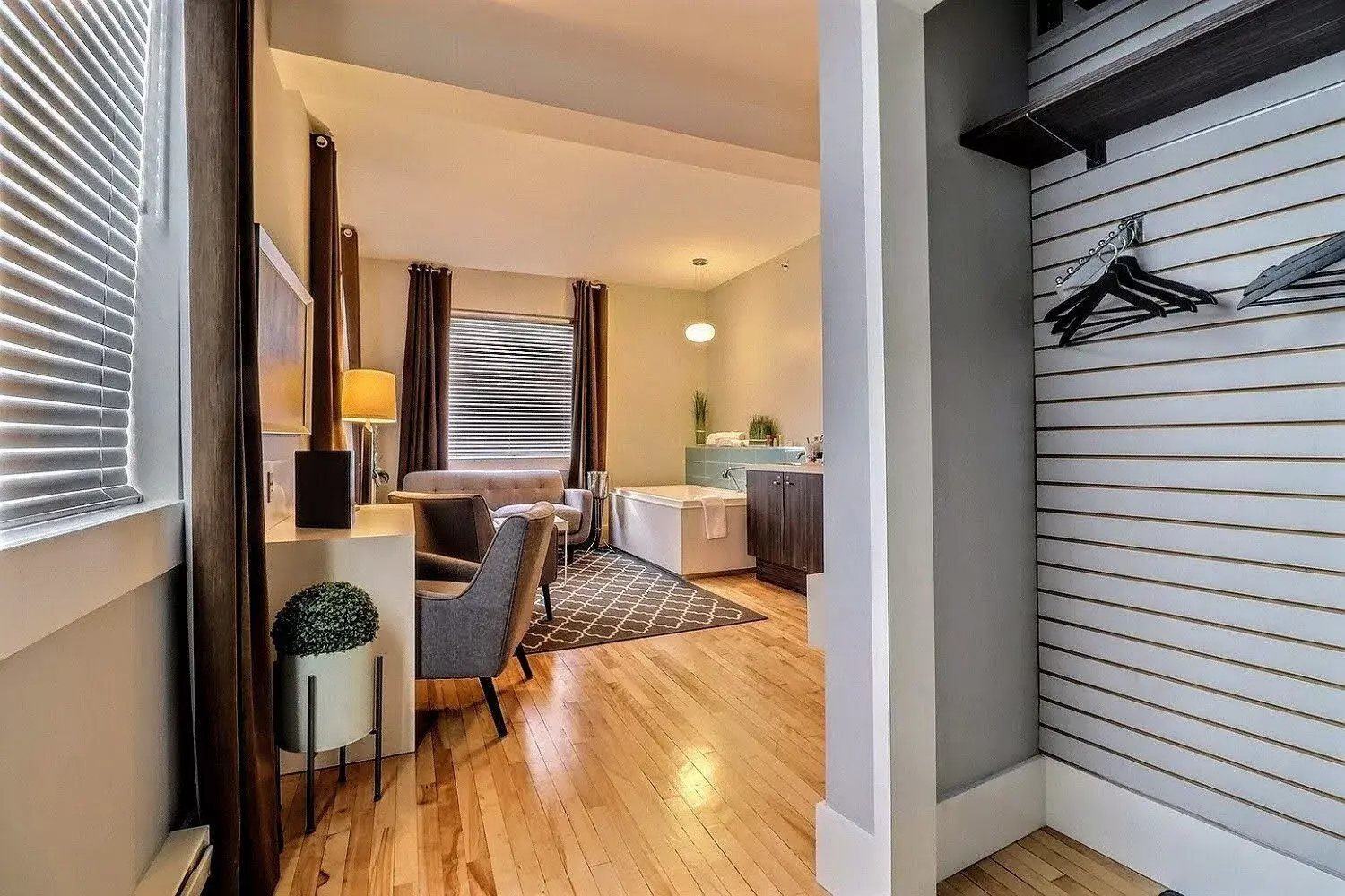 Executive Suite in St. James' Gate, Boutique Hotel Executive Suite in St. James' Gate, Boutique Hotel