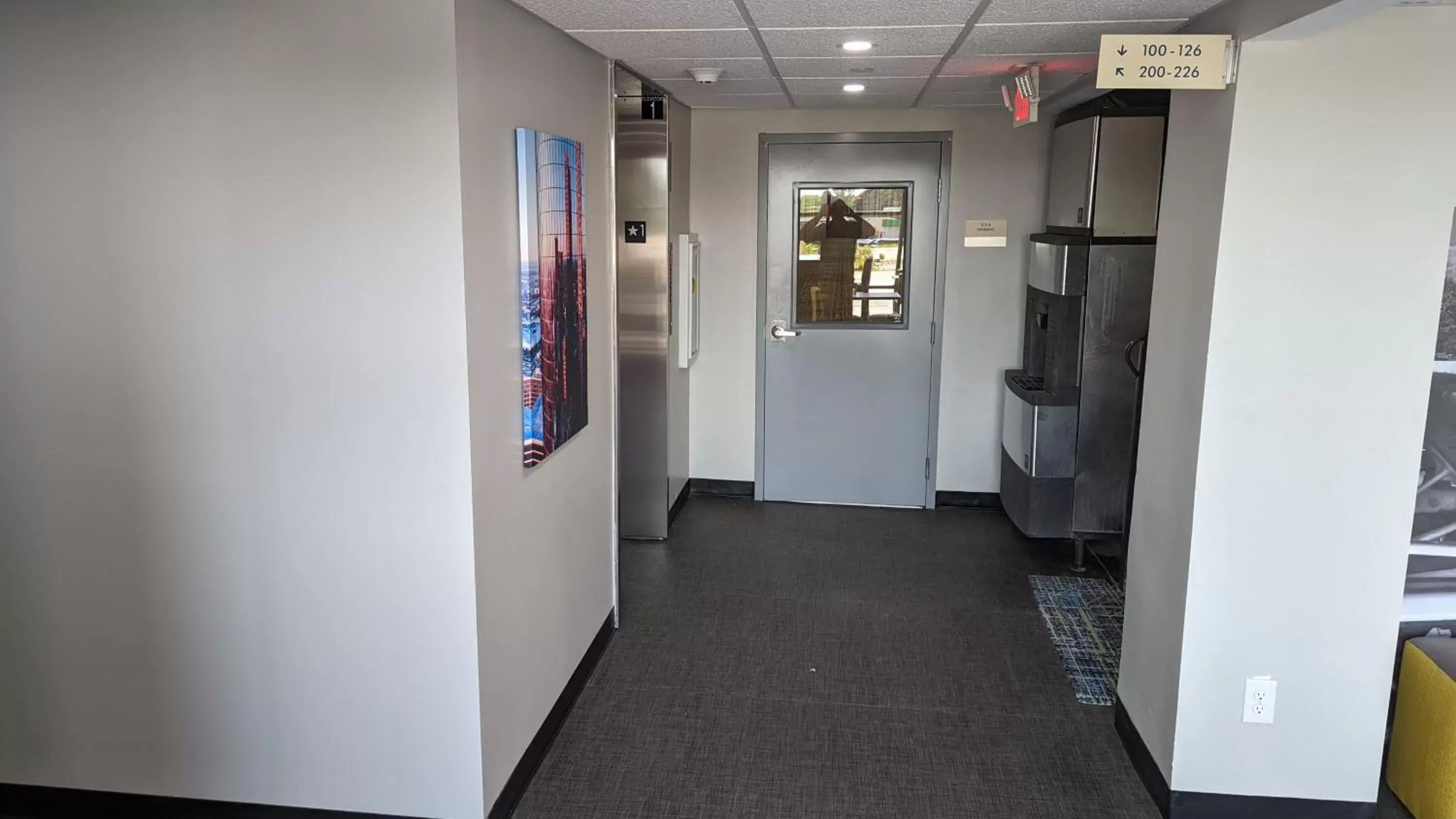 Lobby or reception in Clarion Pointe McDonough Lobby or reception in Clarion Pointe McDonough