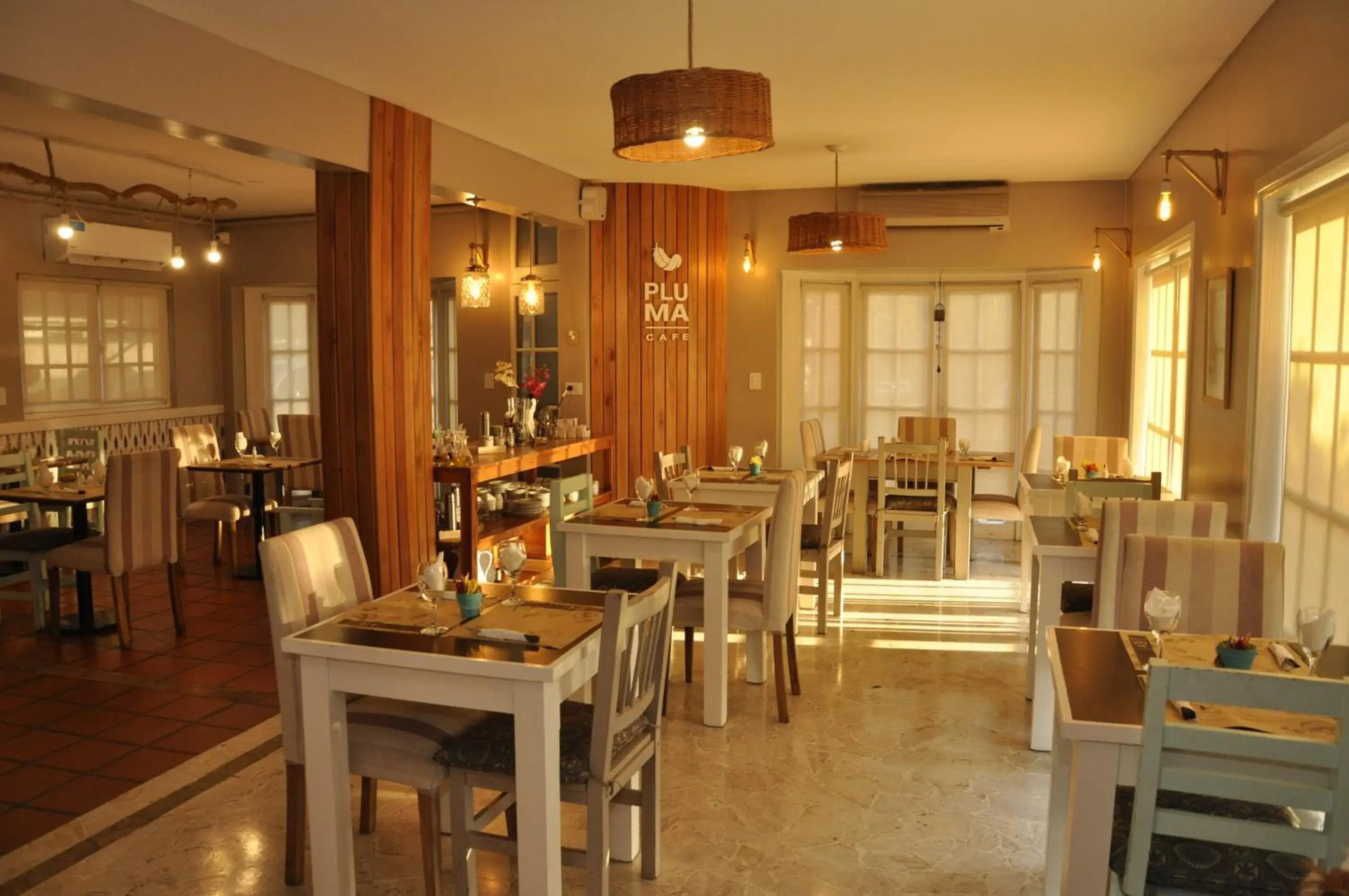 Lounge or bar, Restaurant/Places to Eat in Posada de las Aguilas Hotel Boutique