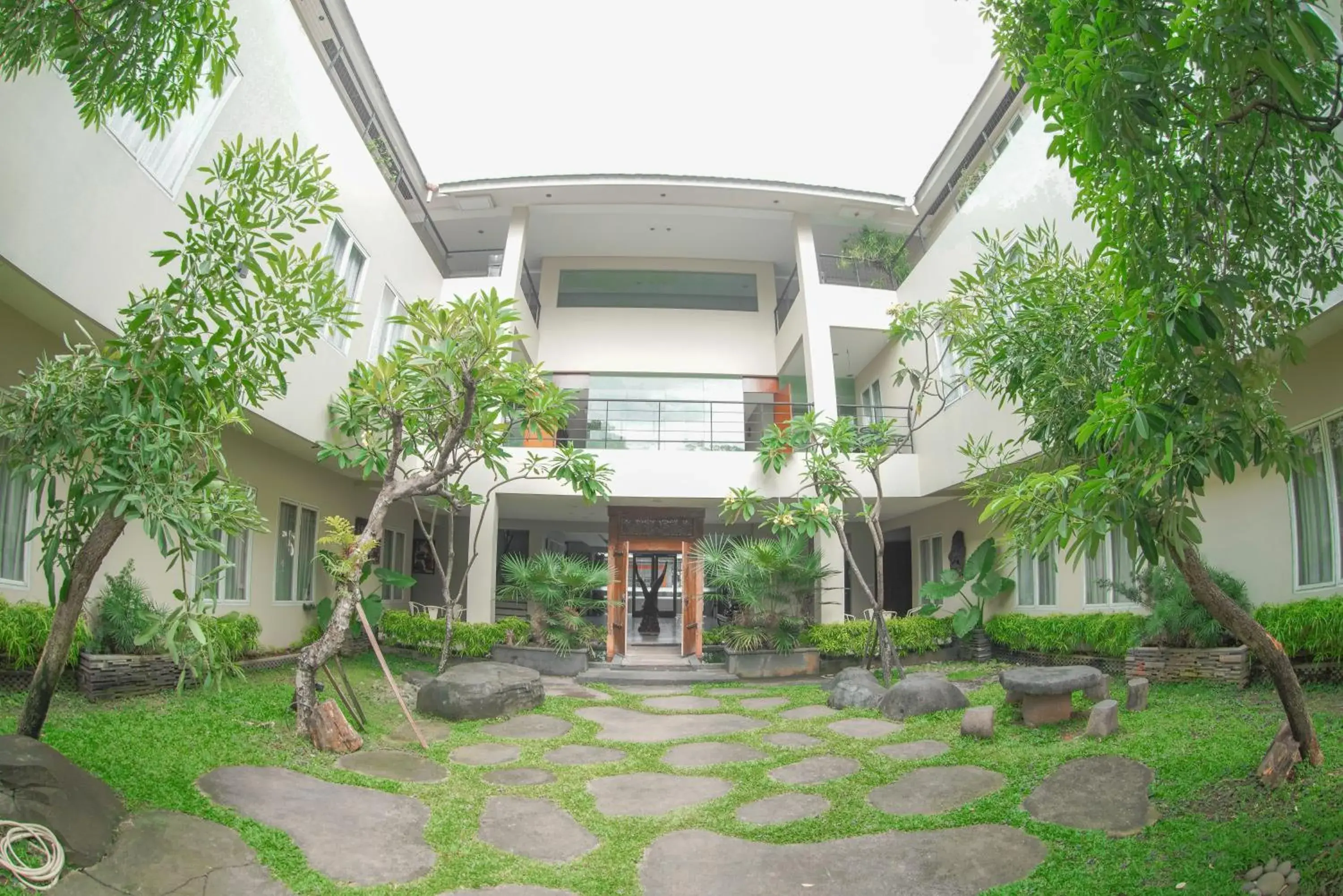 Property building in Bale Ocasa by Behomy Property building in Bale Ocasa by Behomy