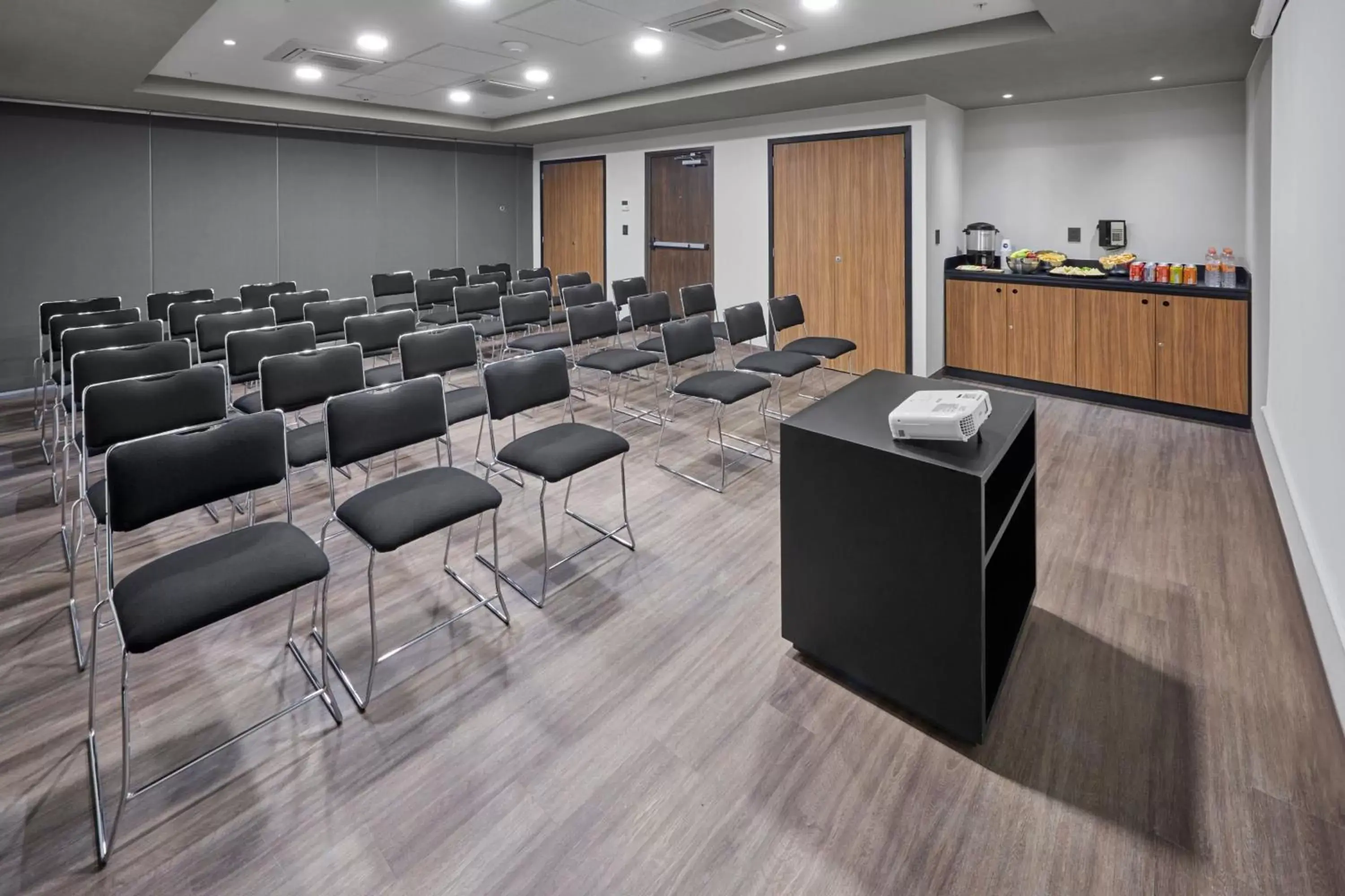 Meeting/conference room in City Express by Marriott Ensenada