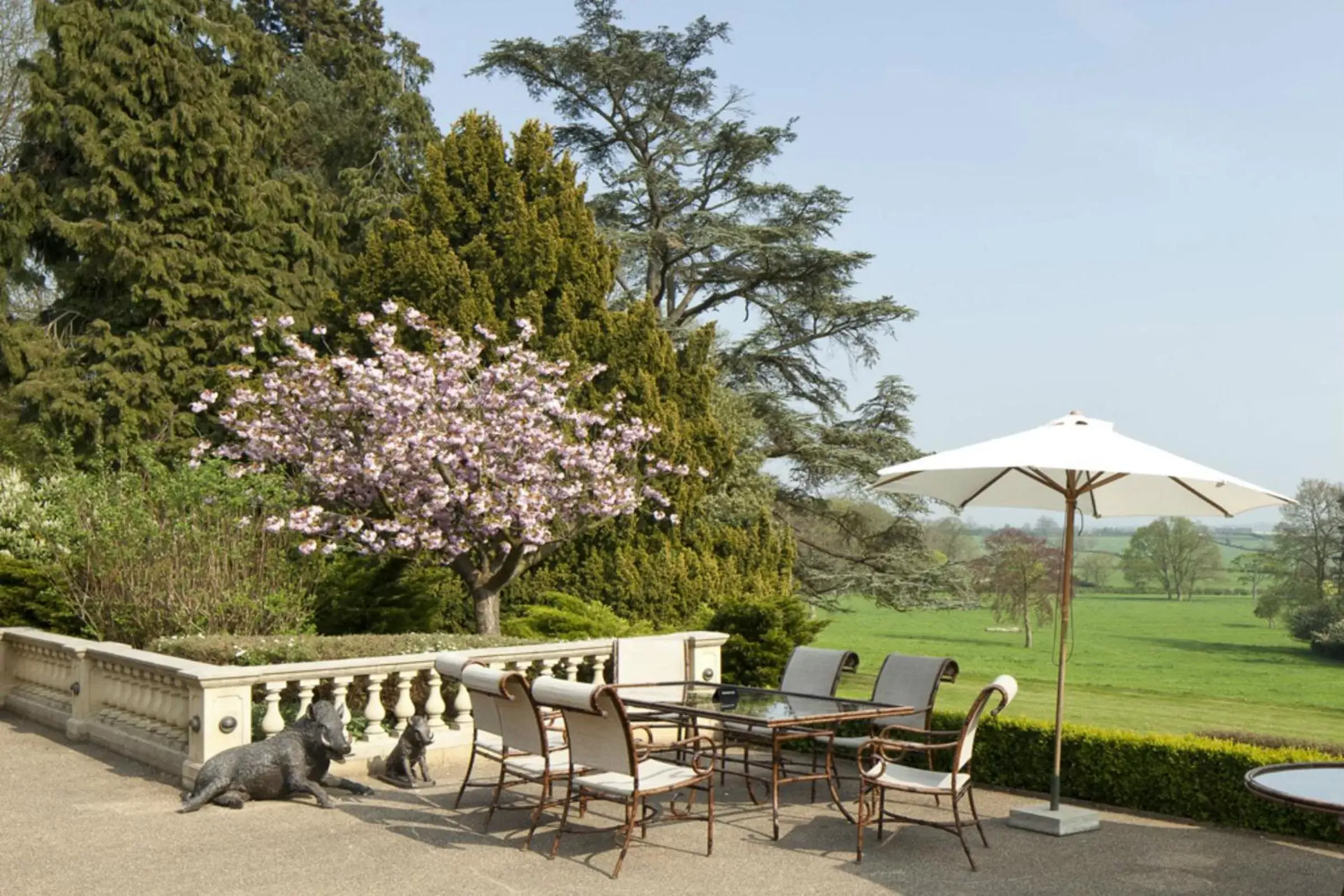 Balcony/Terrace in Kilworth House Hotel and Theatre