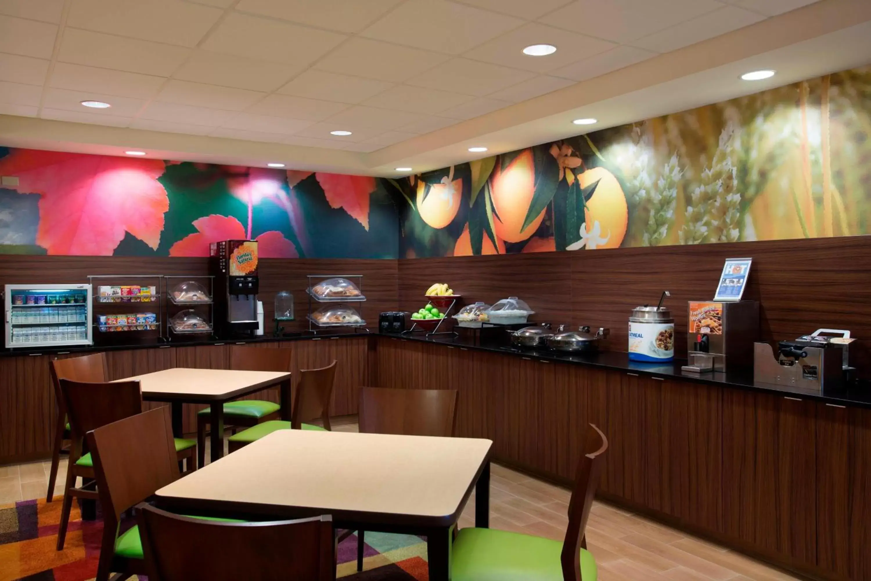 Breakfast, Restaurant/Places to Eat in Fairfield Inn & Suites Chicago Midway Airport