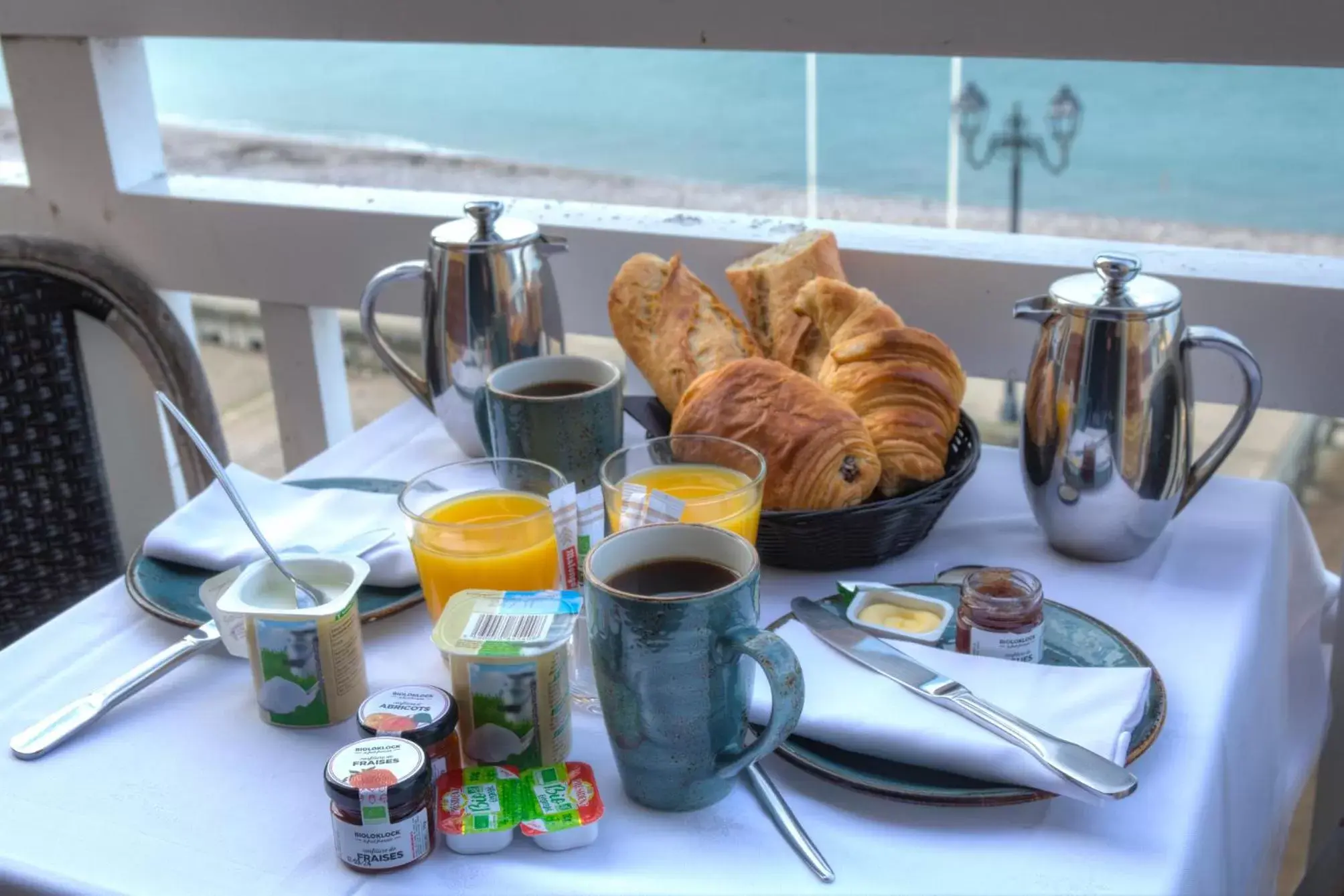 Breakfast in Hotel Le Rayon Vert