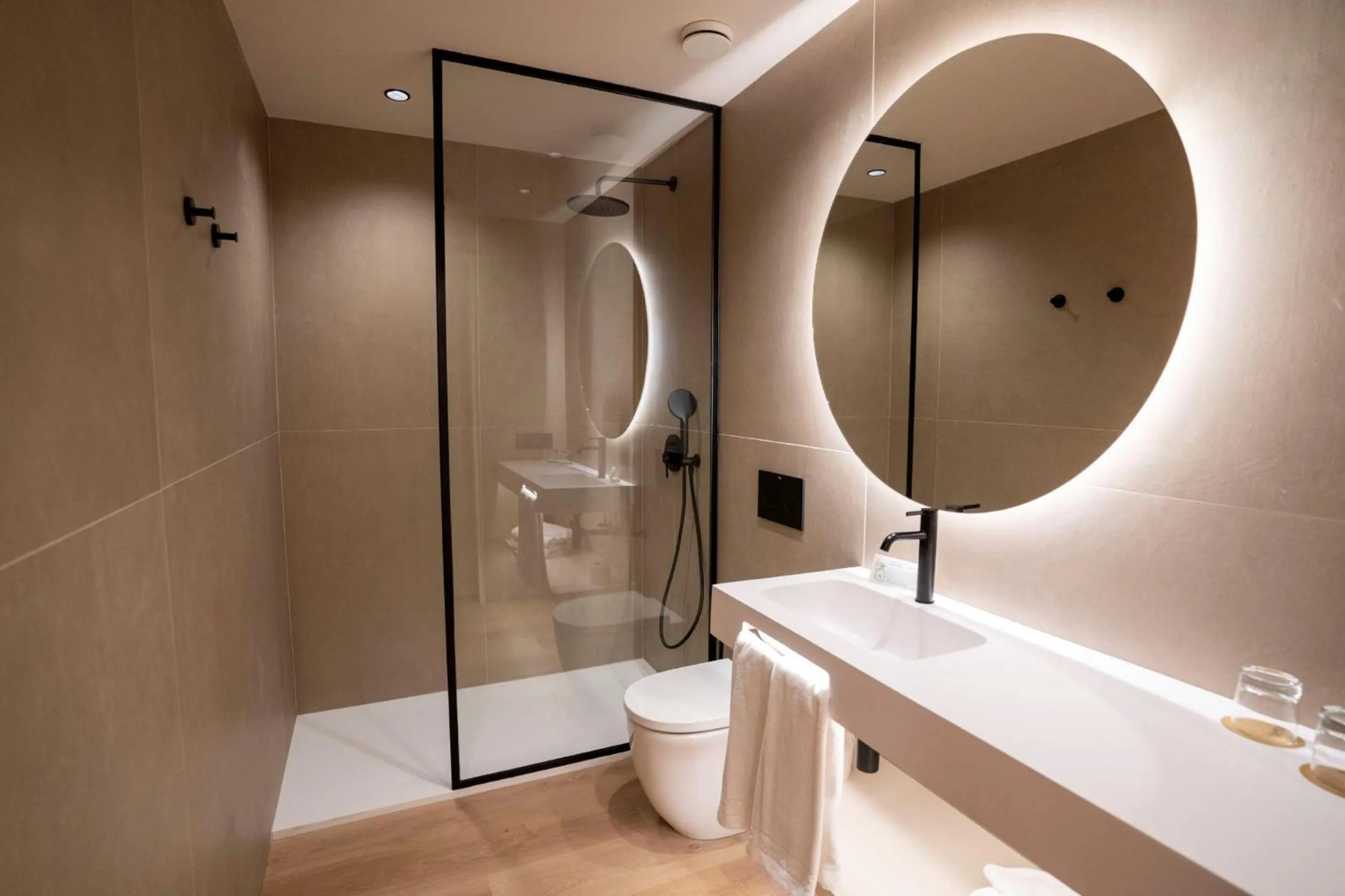 Bathroom in Seth Port Ciutadella