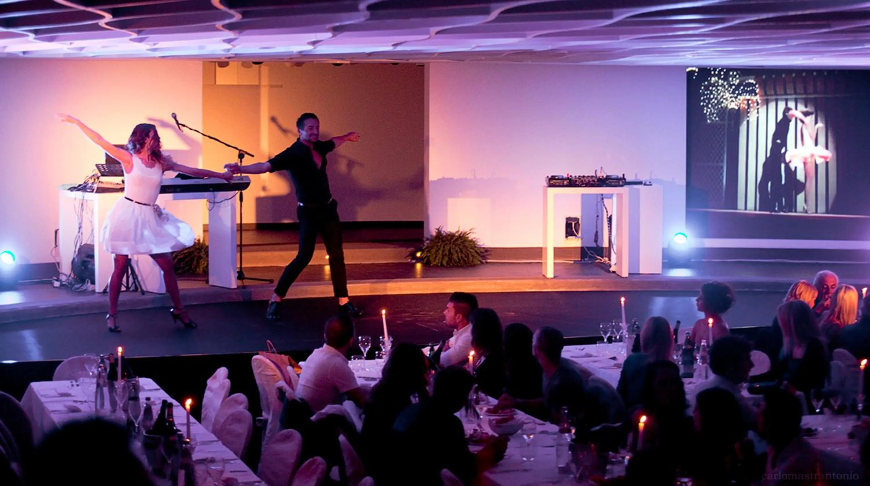 Restaurant/places to eat in Hotel Oasi Di Kufra