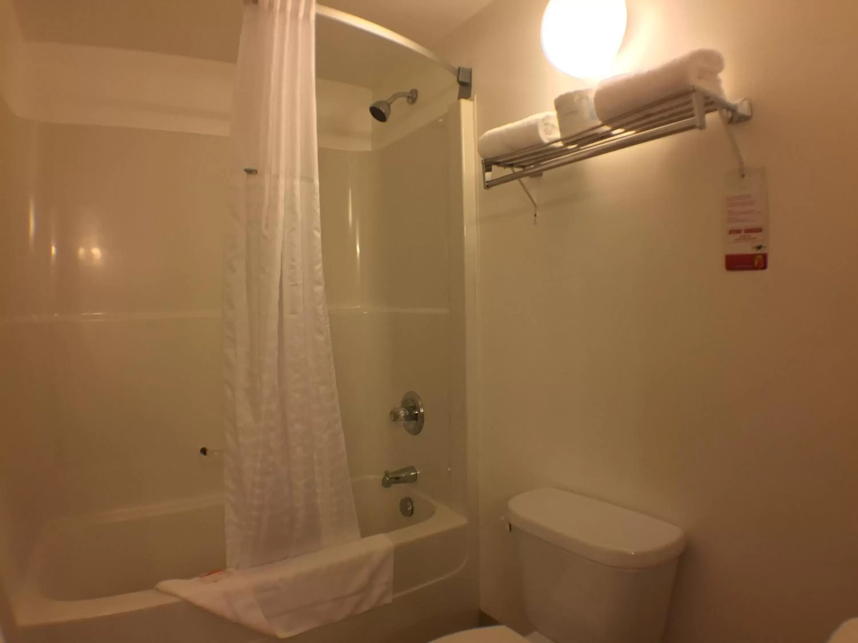 Bathroom in Super 8 by Wyndham Kenora