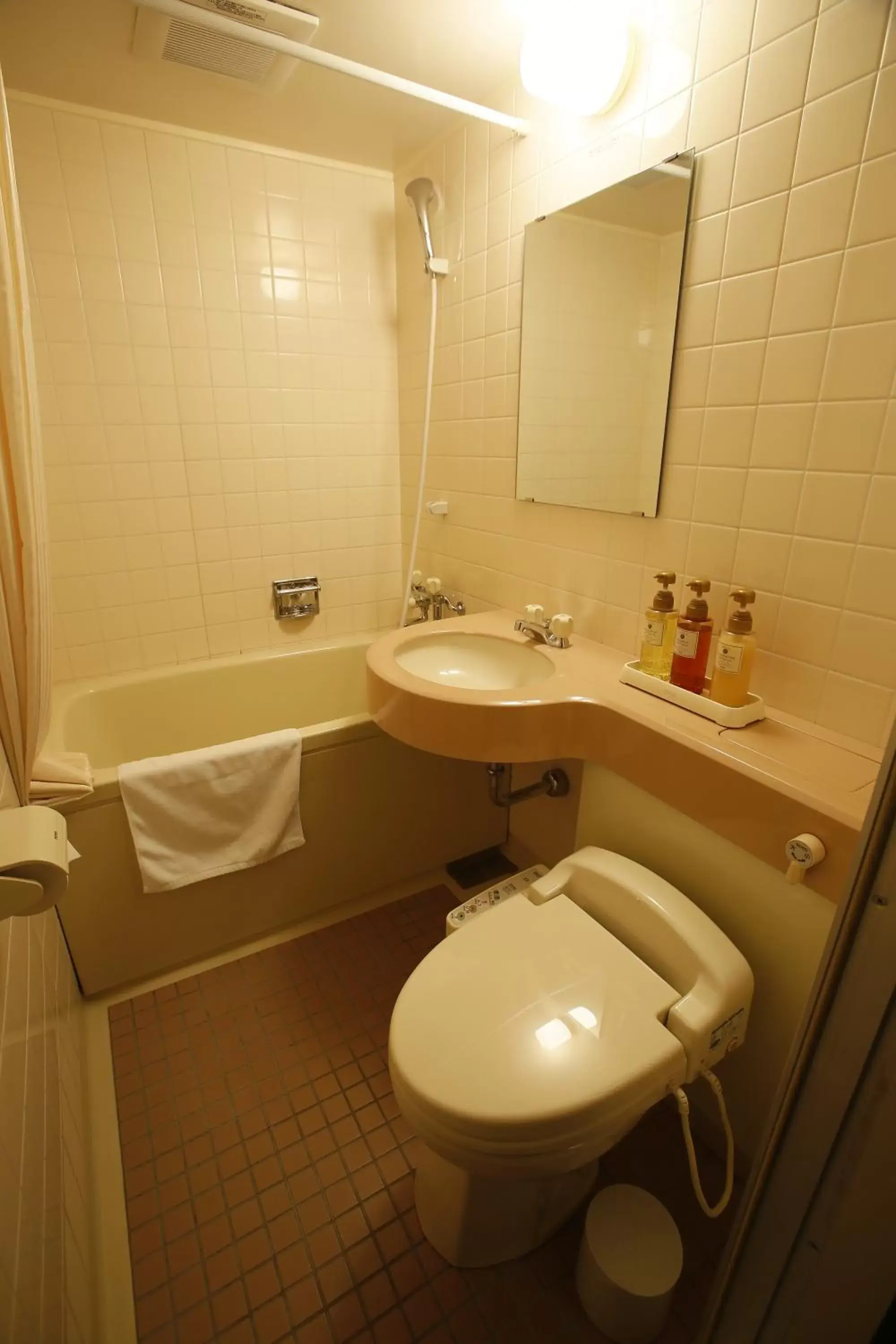 Photo of the whole room, Bathroom in Hotel Kinsuien