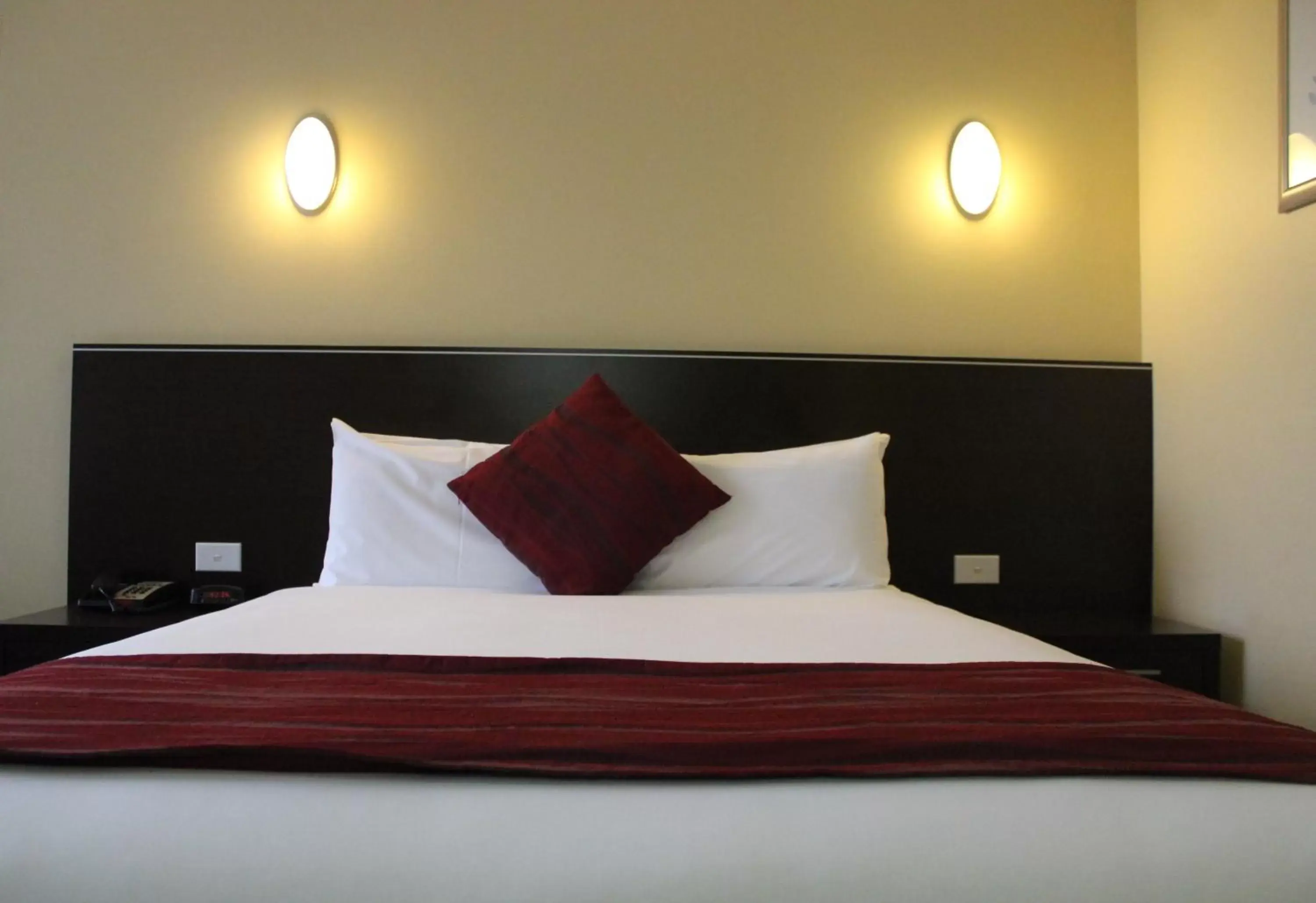 bunk bed, Bed in Alpine Motor Inn
