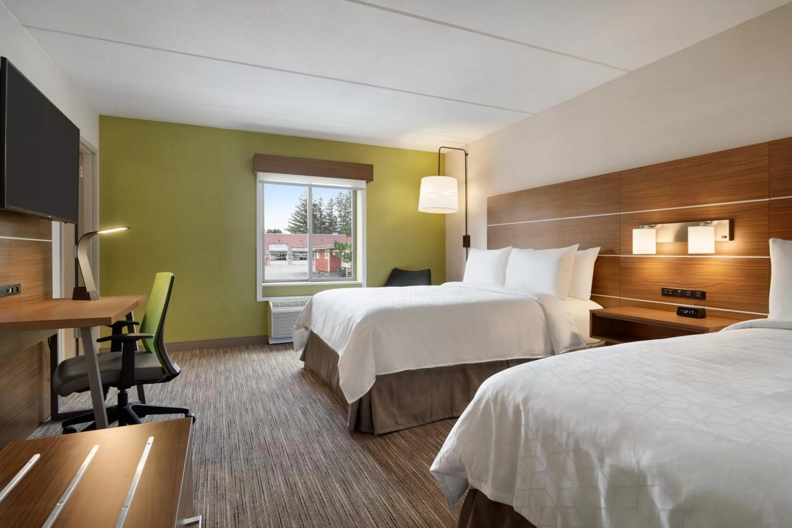 Photo of the whole room, Bed in Holiday Inn Express - Plattsburgh by IHG