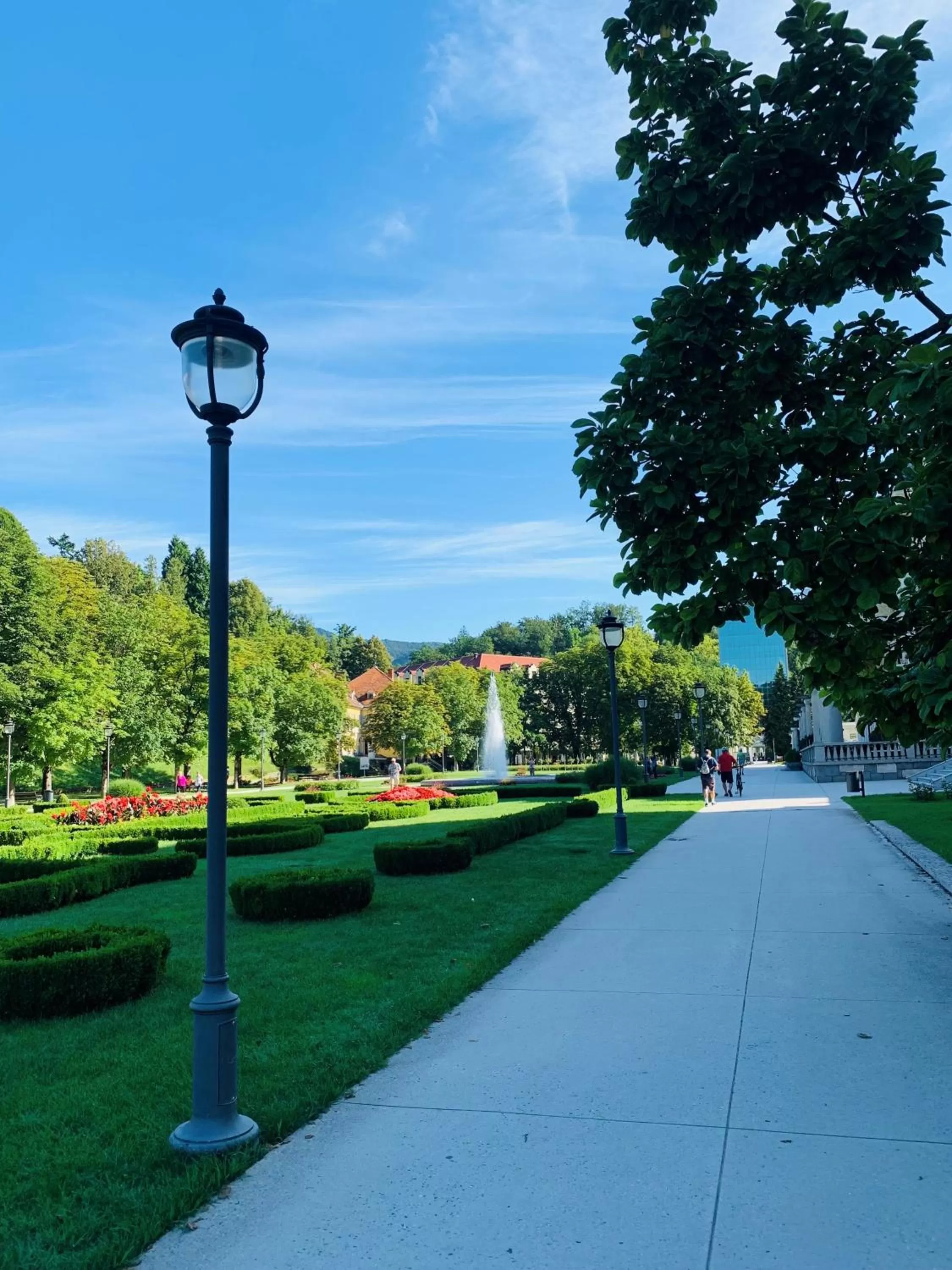 Neighbourhood in TI Hotel