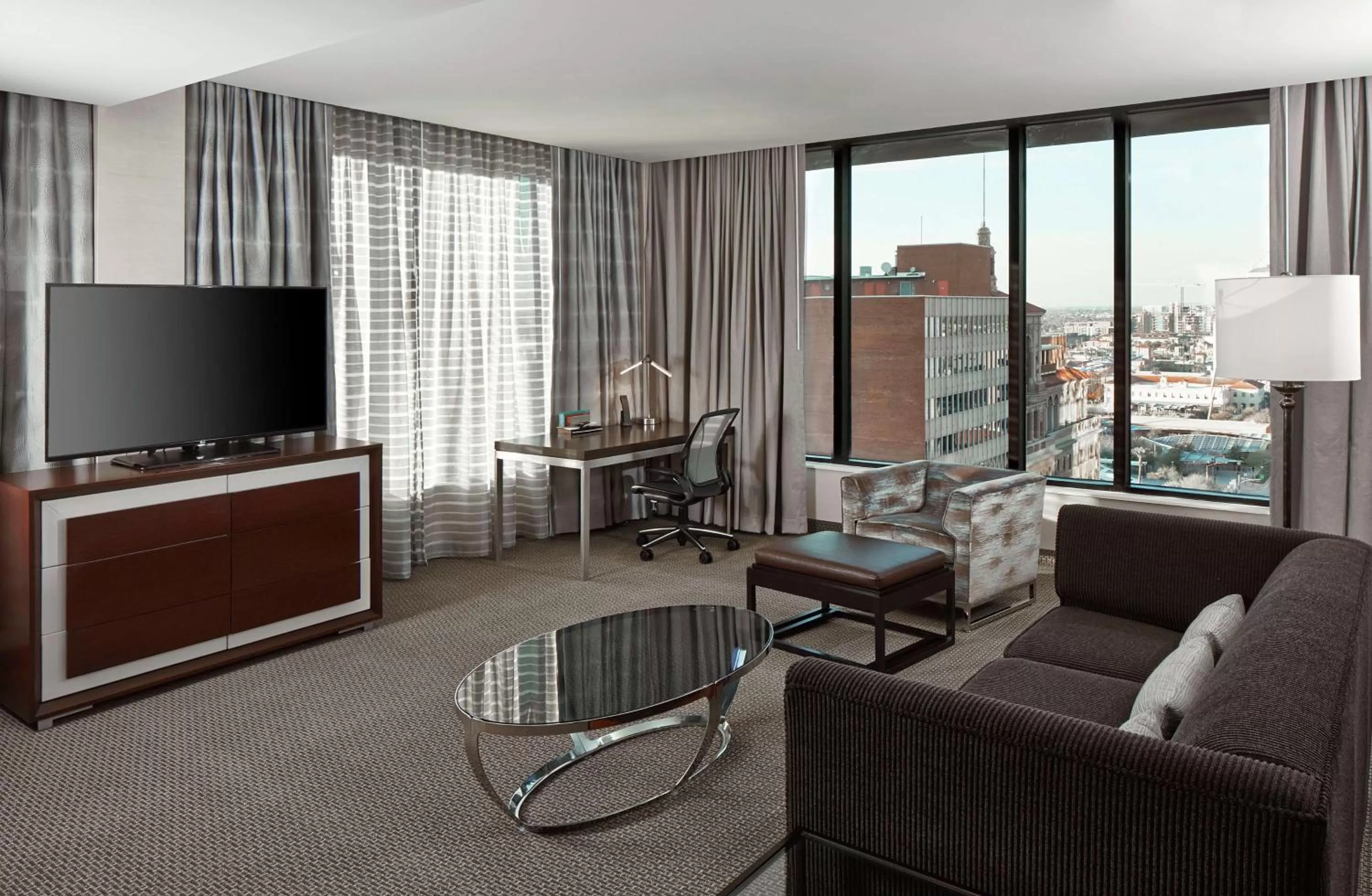 Bedroom in Hilton Garden Inn Phoenix Downtown