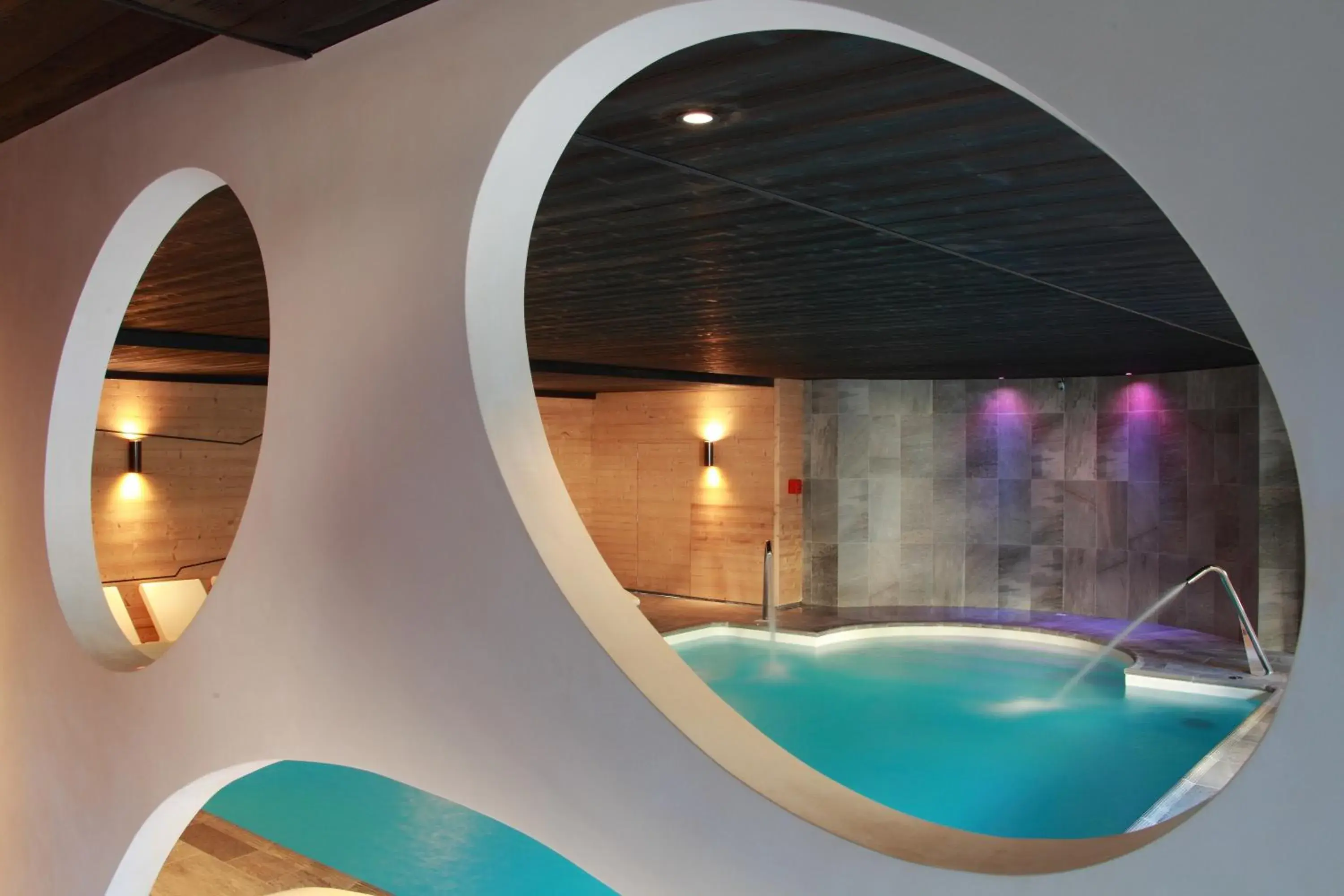 Spa and wellness centre/facilities, Swimming Pool in Hotel de la Jamagne & Spa