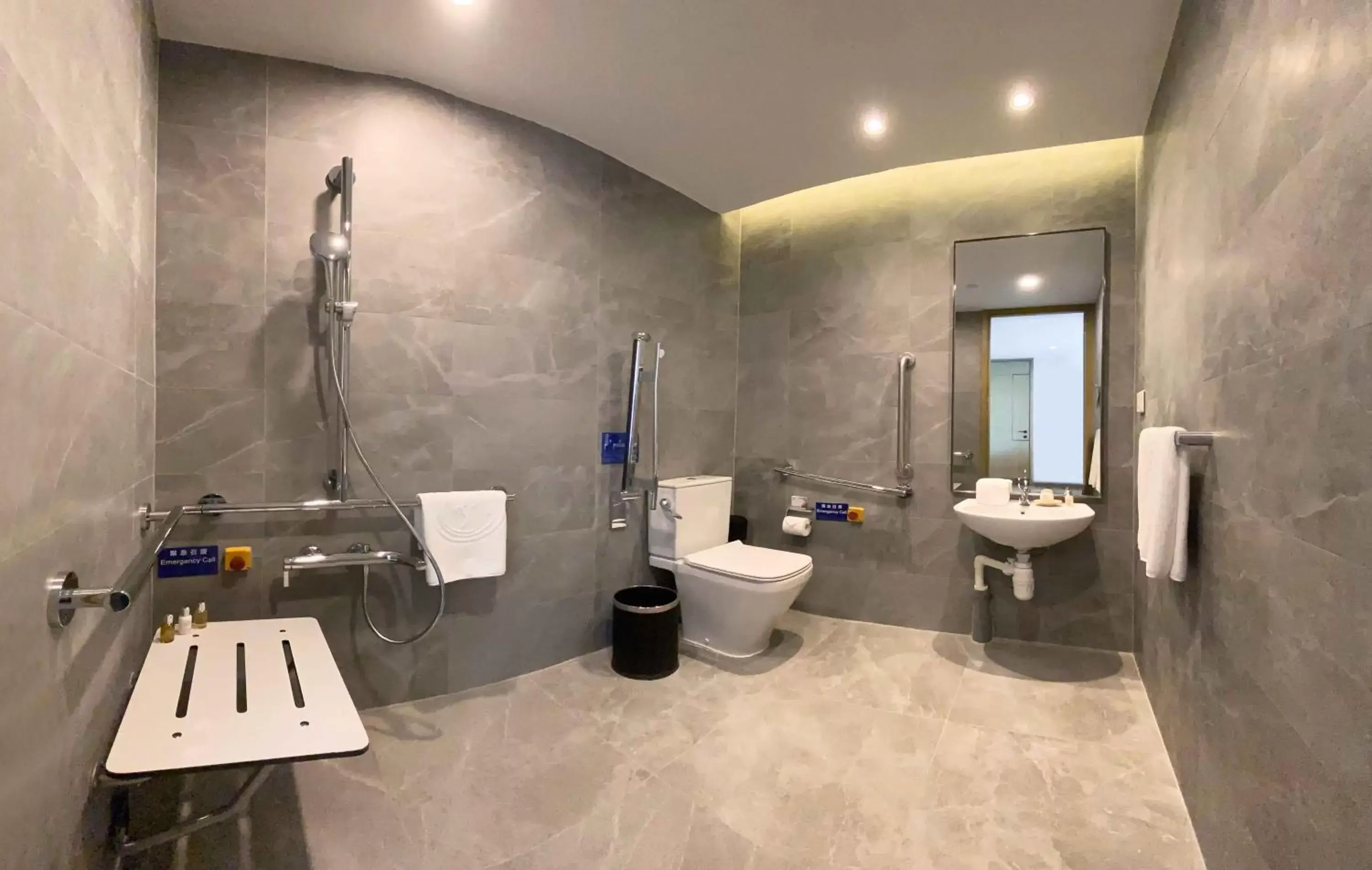 Bathroom in One-Eight-One Hotel & Serviced Residences