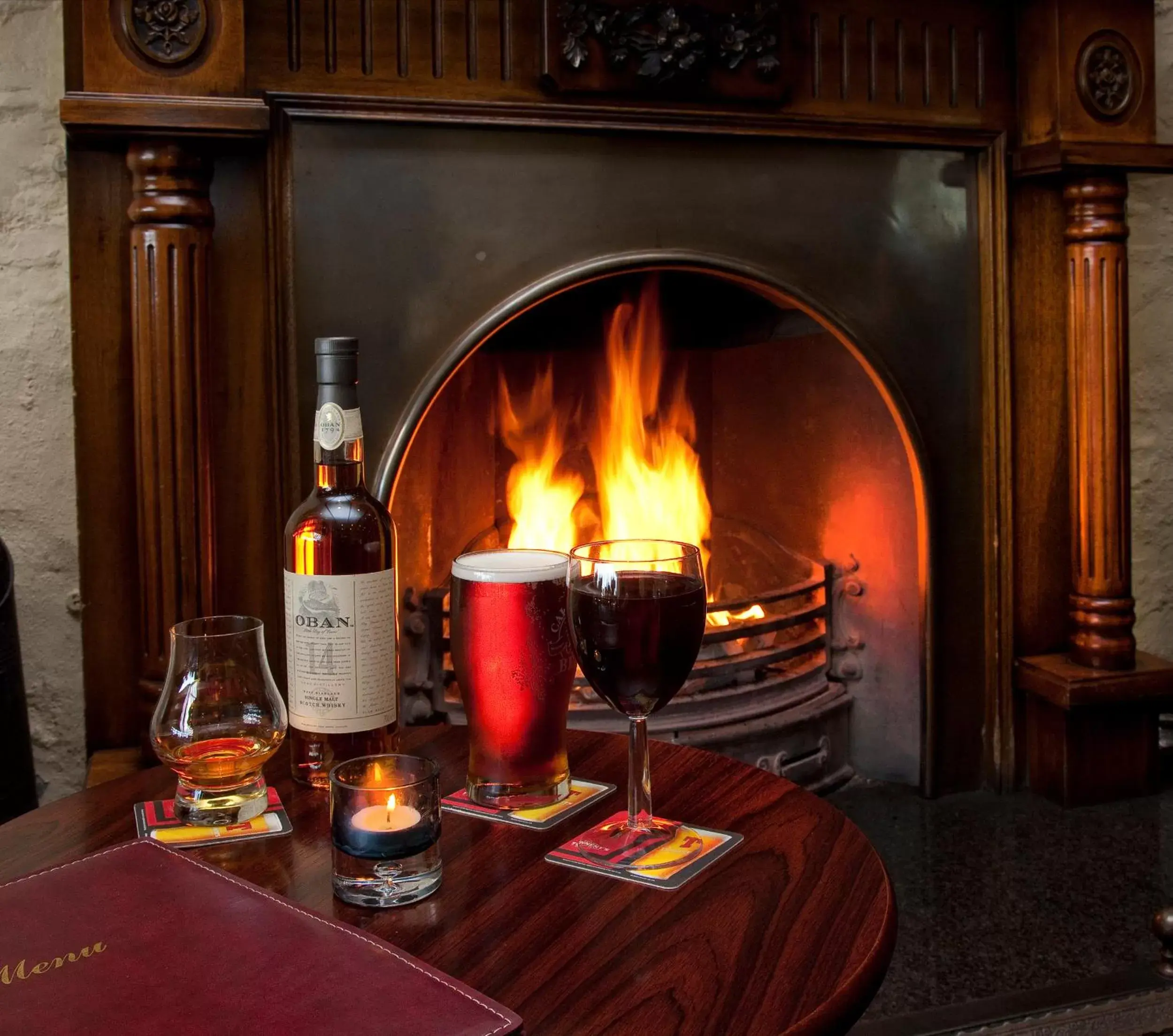 Lounge or bar, Food in Lochnell Arms Hotel