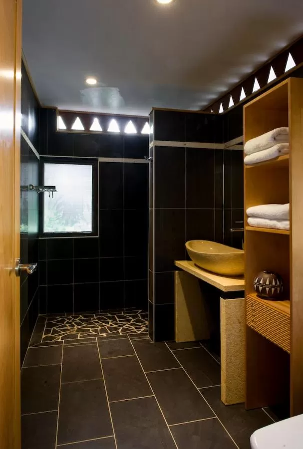 Bathroom in Maitai Lapita Village Huahine
