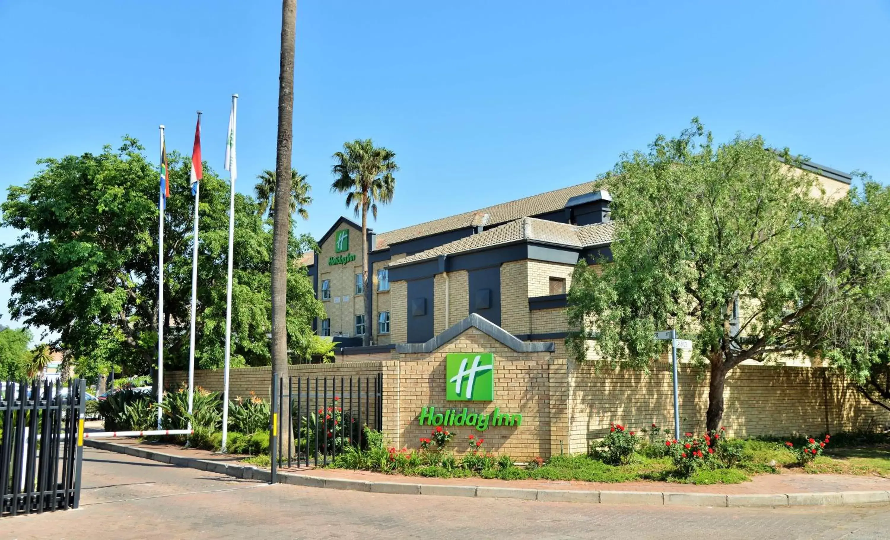 Property Building in Holiday Inn Johannesburg Airport, an IHG Hotel