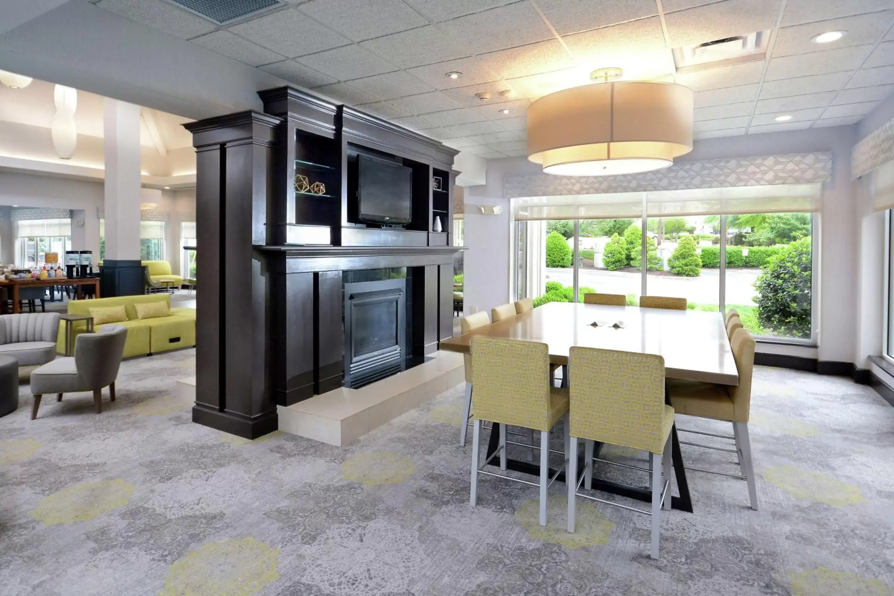 Lobby or reception in Hilton Garden Inn Raleigh Capital Blvd I-540