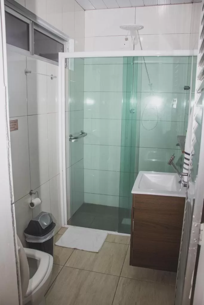 Bathroom in Pousada Marinamarela