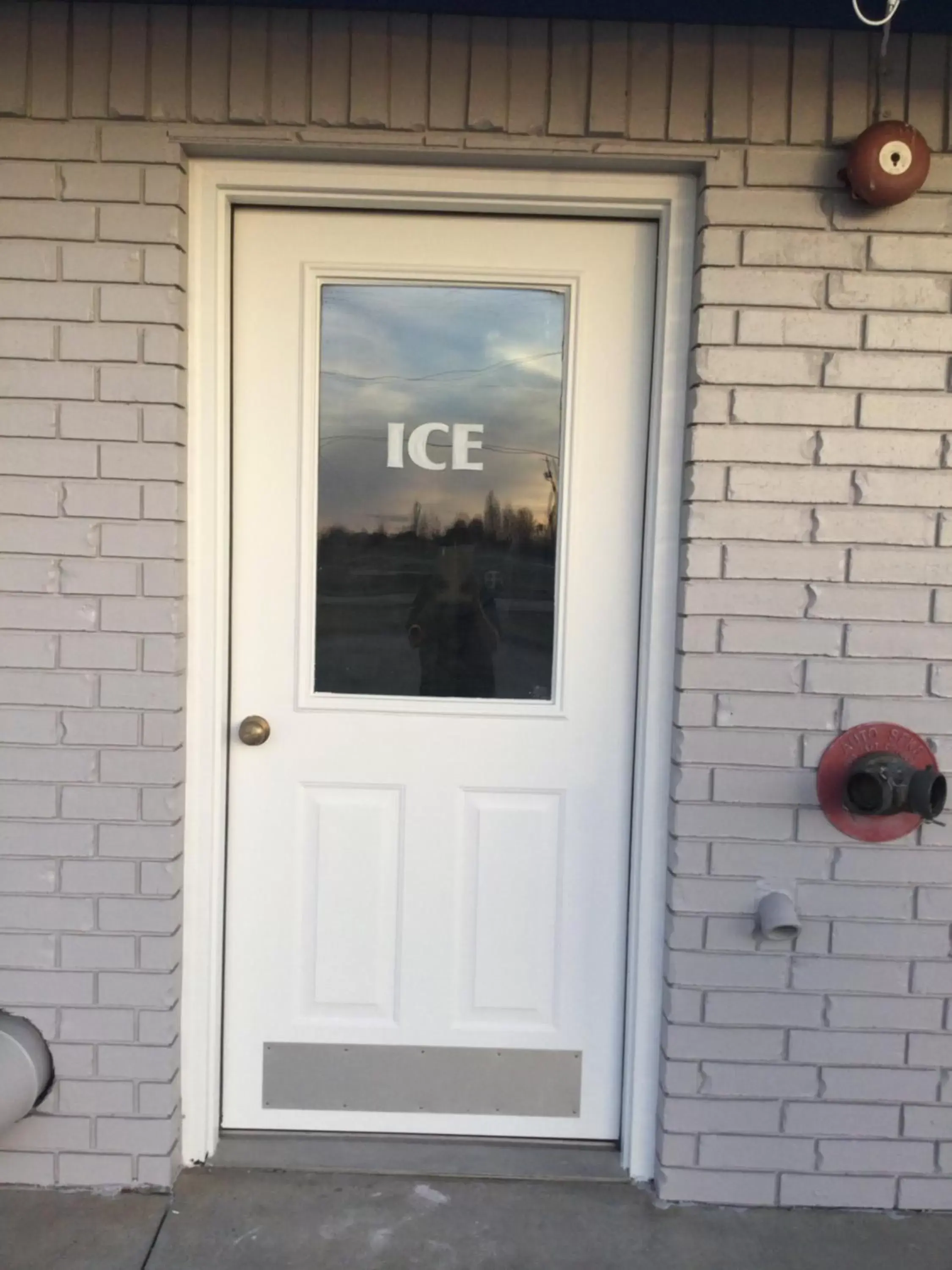 Facade/Entrance in Americas Best Value Inn Muskogee