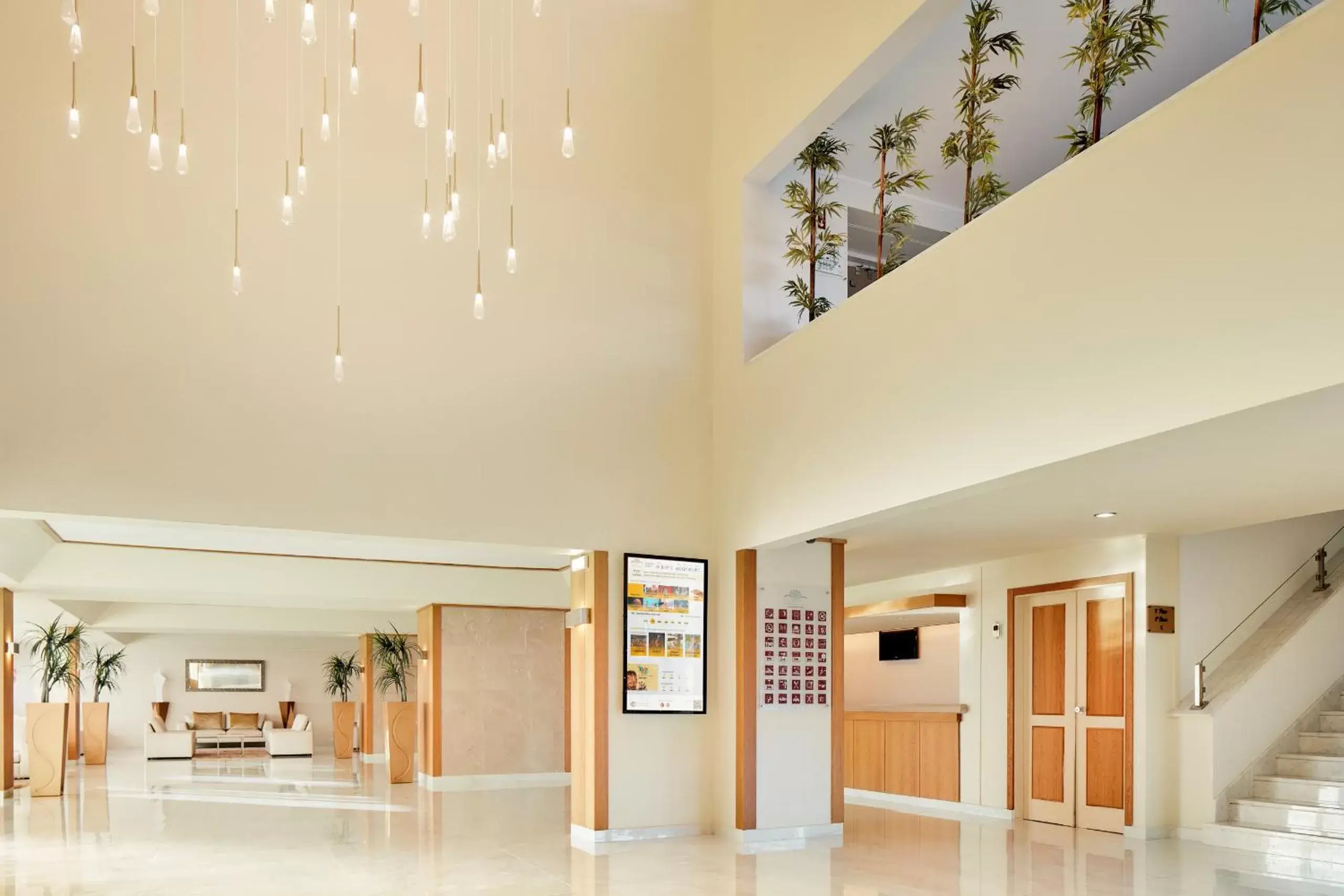 Lobby/Reception in Albufeira Sol Hotel & Spa