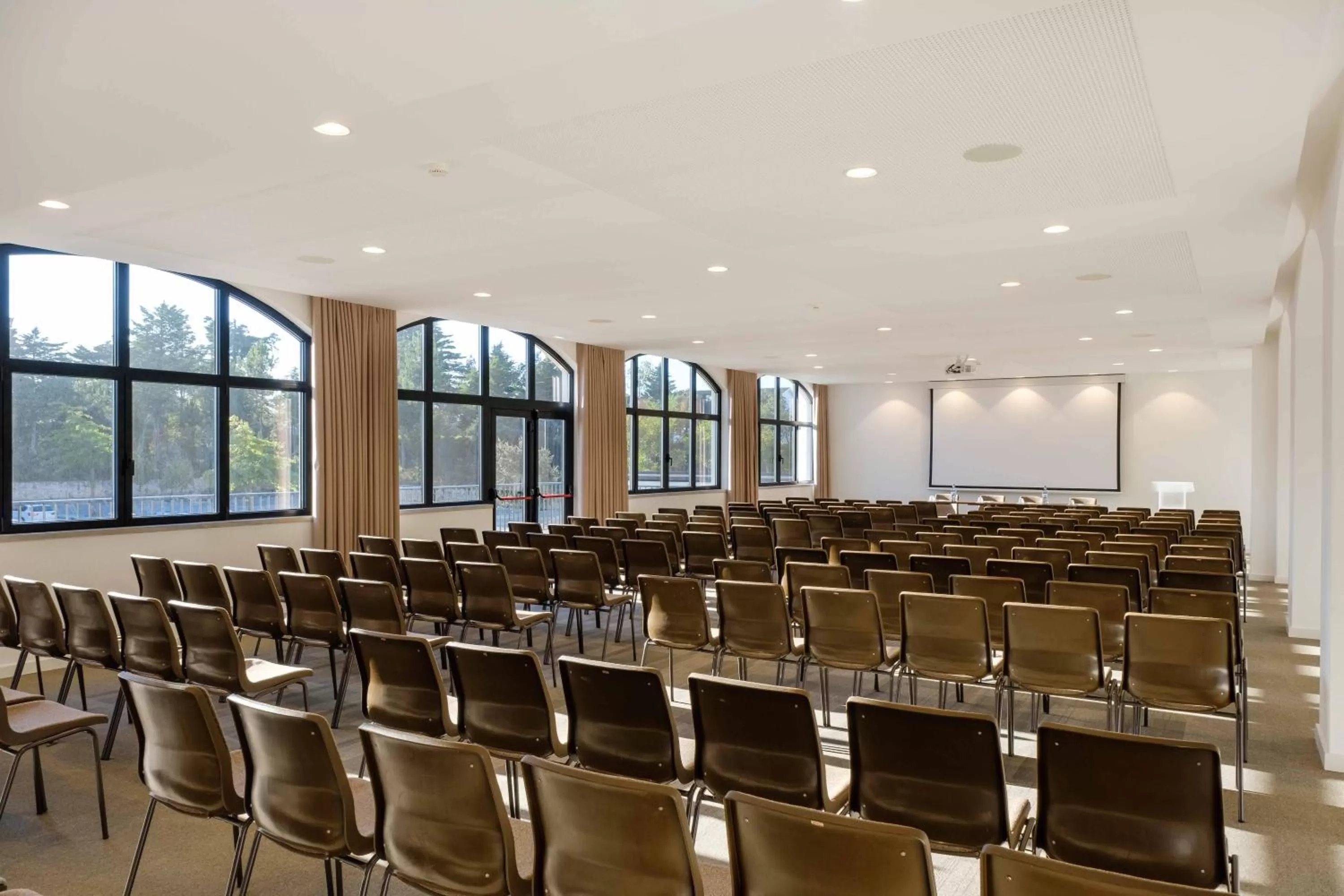 Business facilities in SDivine Fatima Hotel, Congress & Spirituality