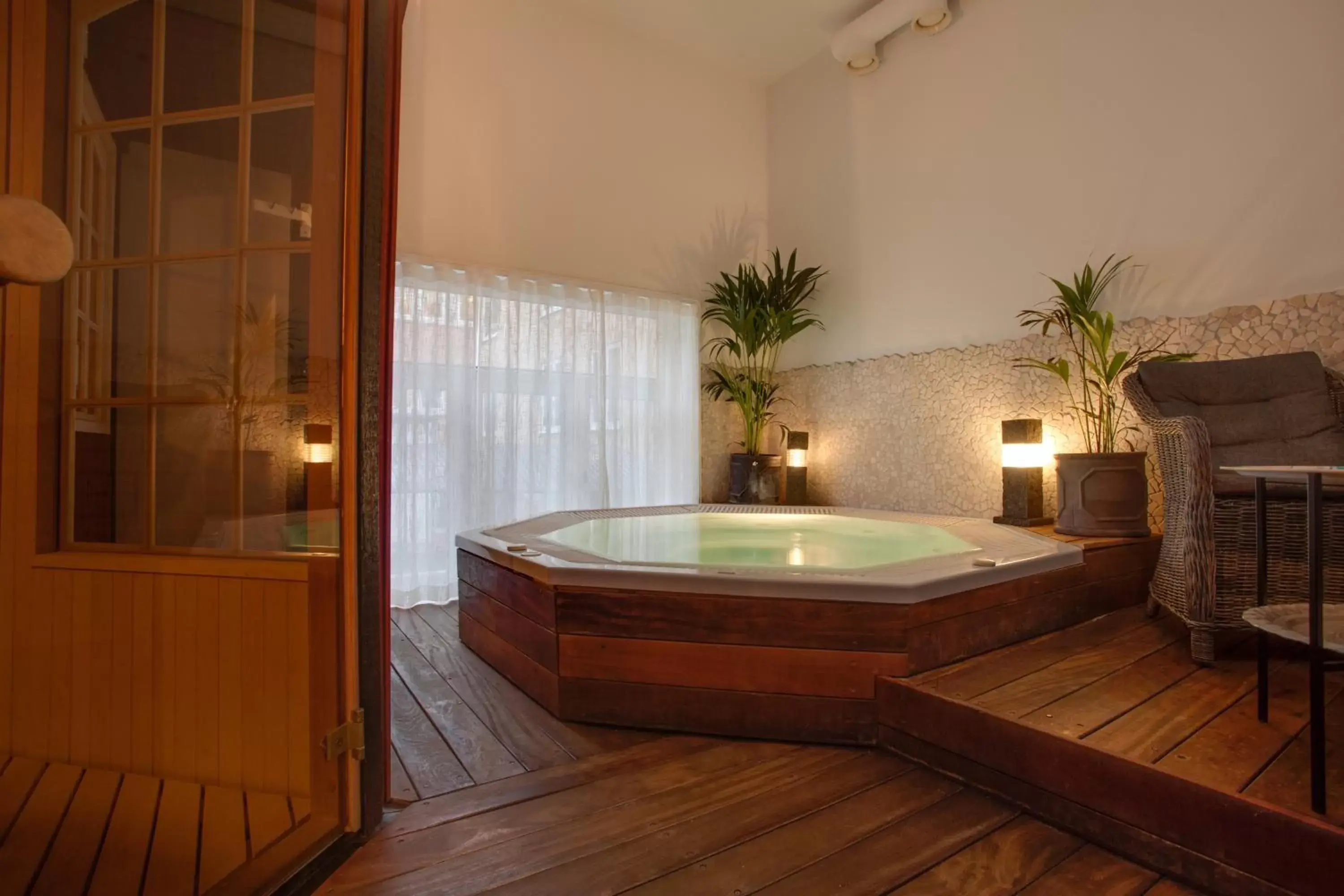 Hot Tub, Bathroom in Best Western Plus Västerviks Stadshotell