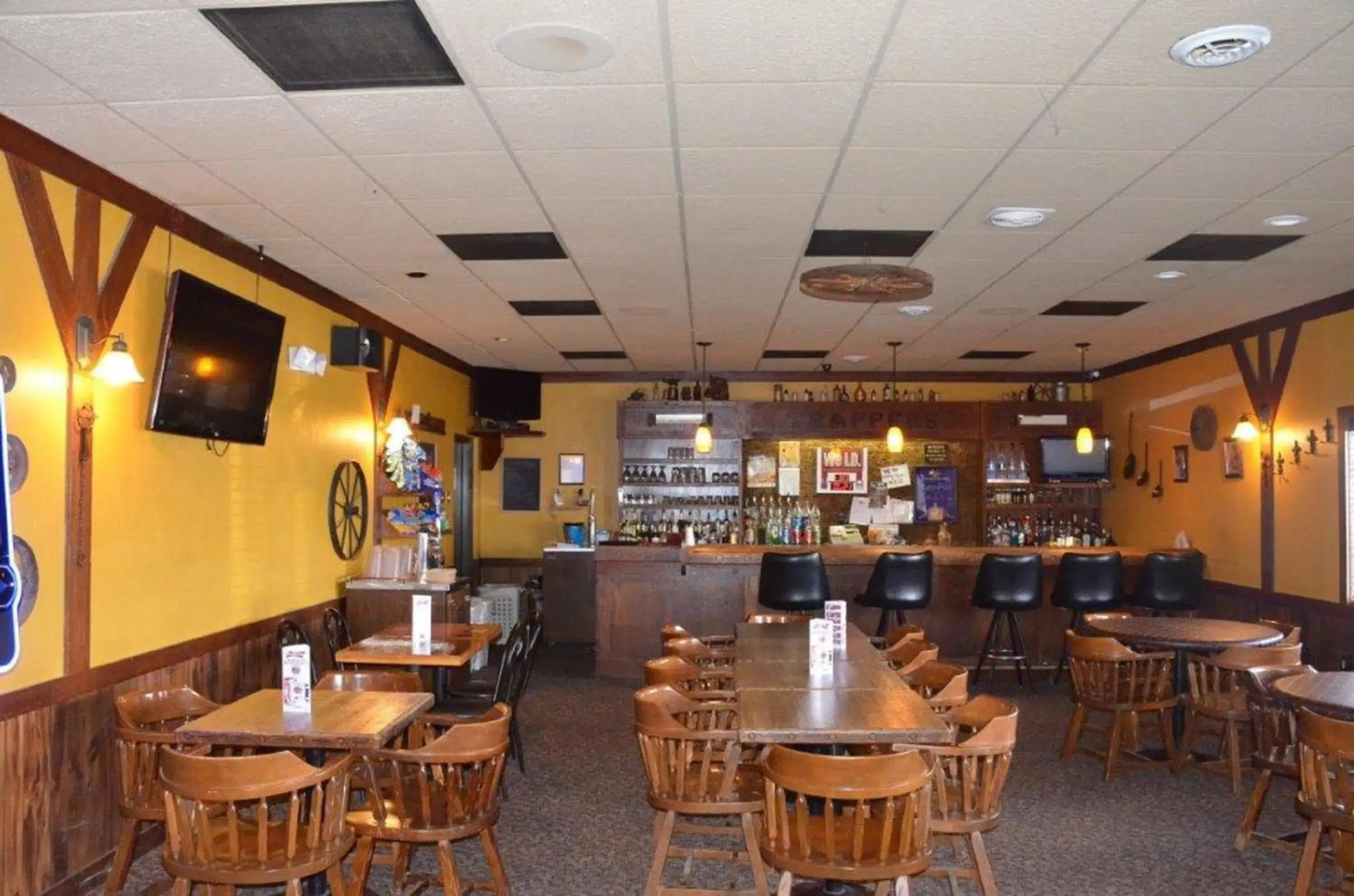 Lounge or bar, Restaurant/Places to Eat in Dakota Inn Minot