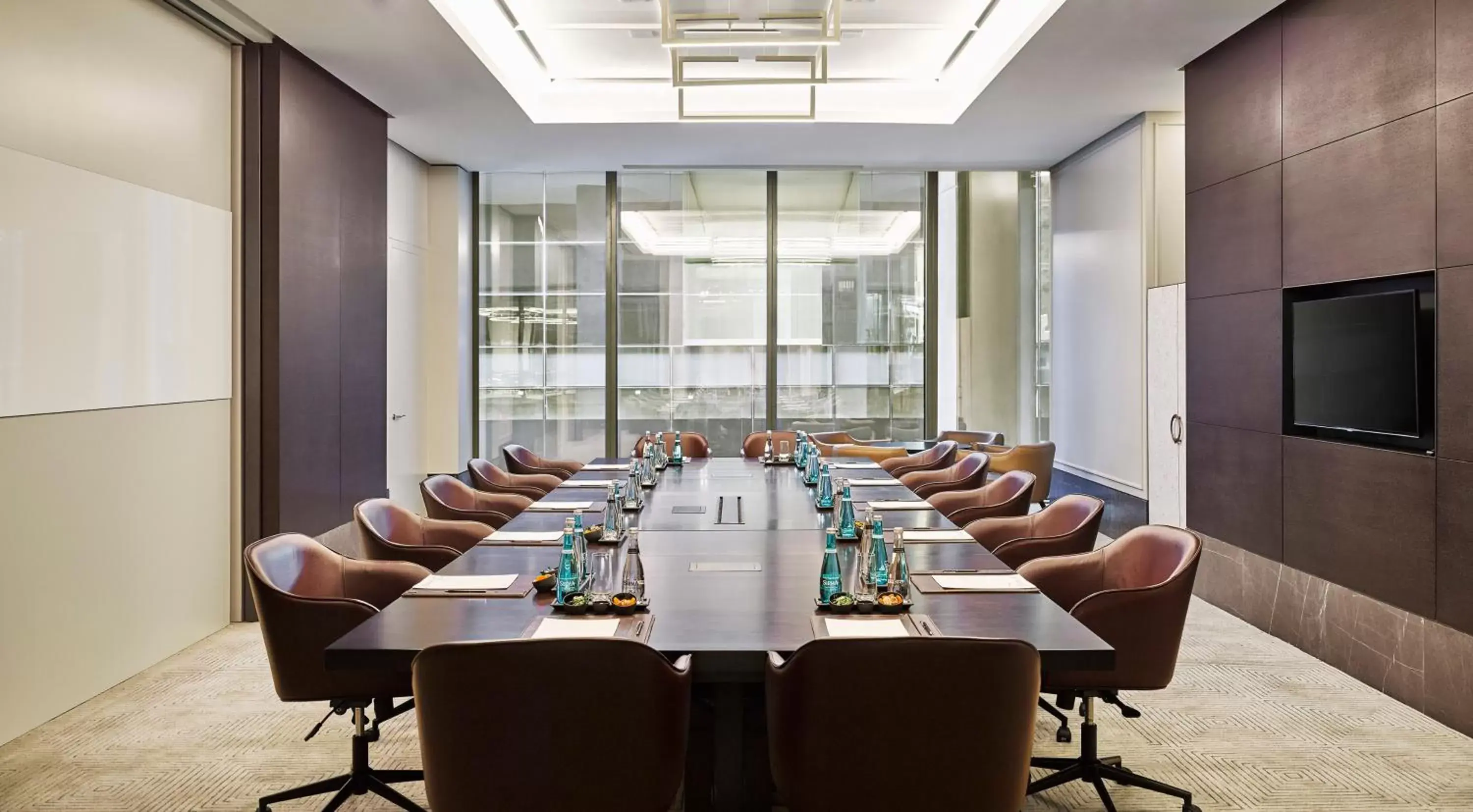 Meeting/conference room in Fairmont Quasar Istanbul Hotel