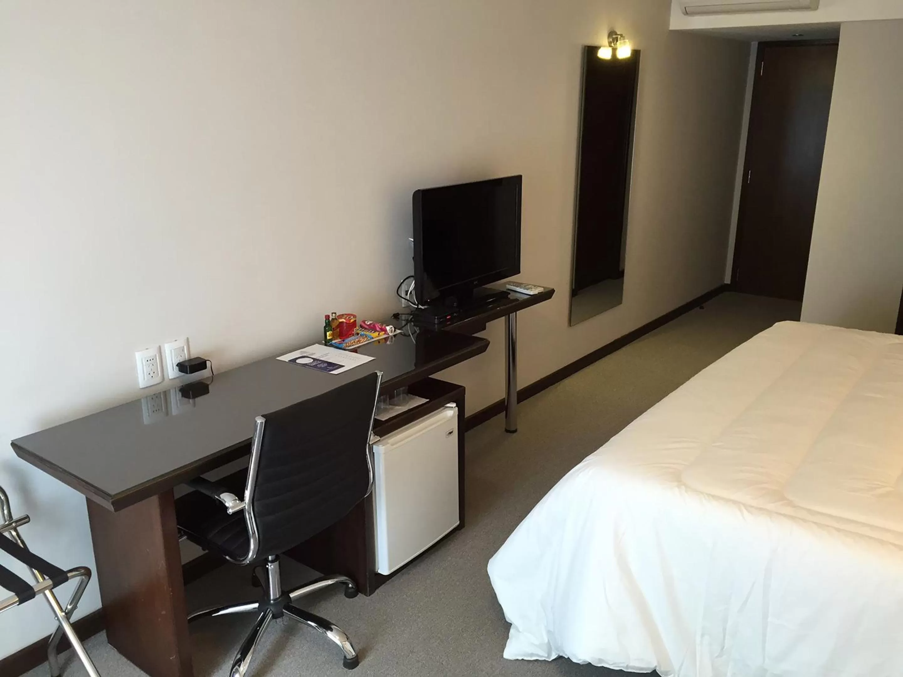 TV and multimedia, Bed in Crystal Tower