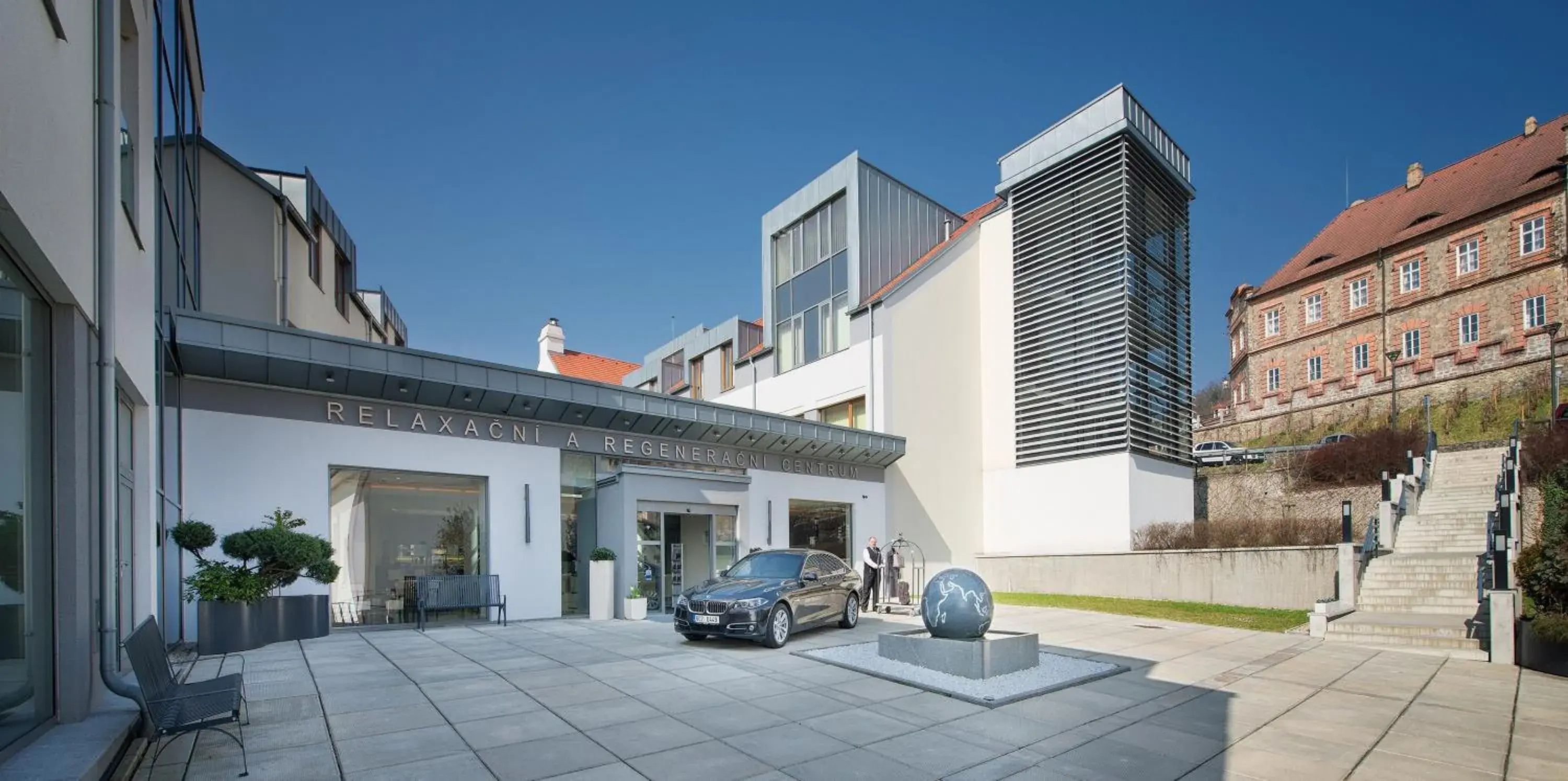 Facade/entrance, Property Building in Wellness Hotel Diamant